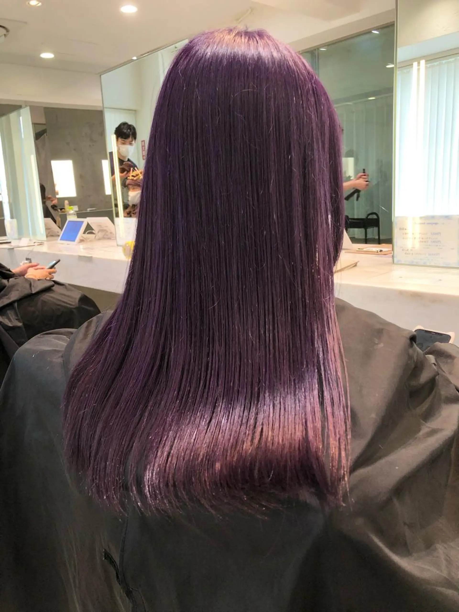 ロング カラー パープルカラー カット ヘアカラー トリートメント ブリーチ/Wカラー パーマ/似合せカットのヘアスタイル