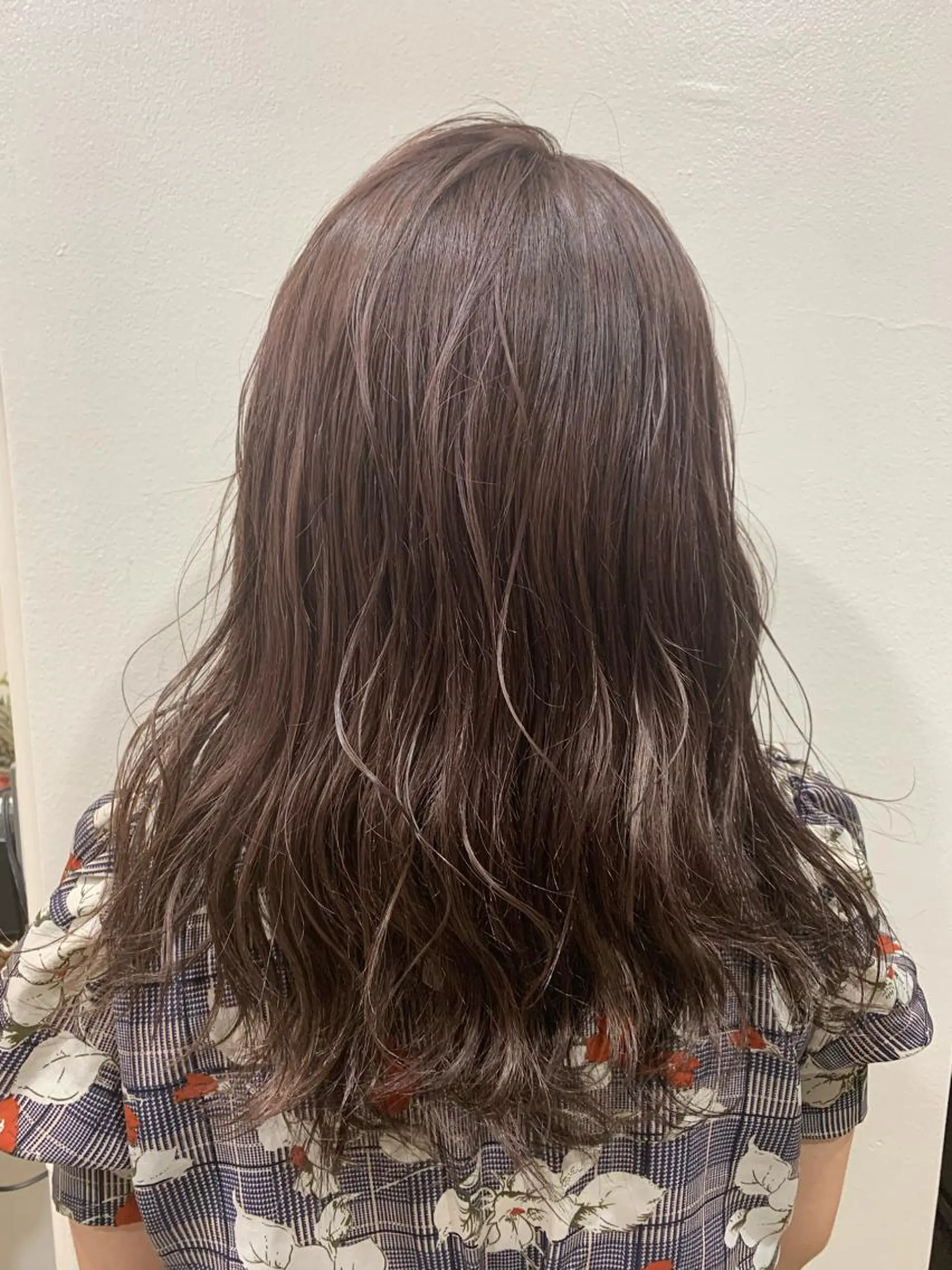 セミロング ヘアカラー トリートメント ヘッドスパ ヘアセット 山口 竣也のヘアスタイル