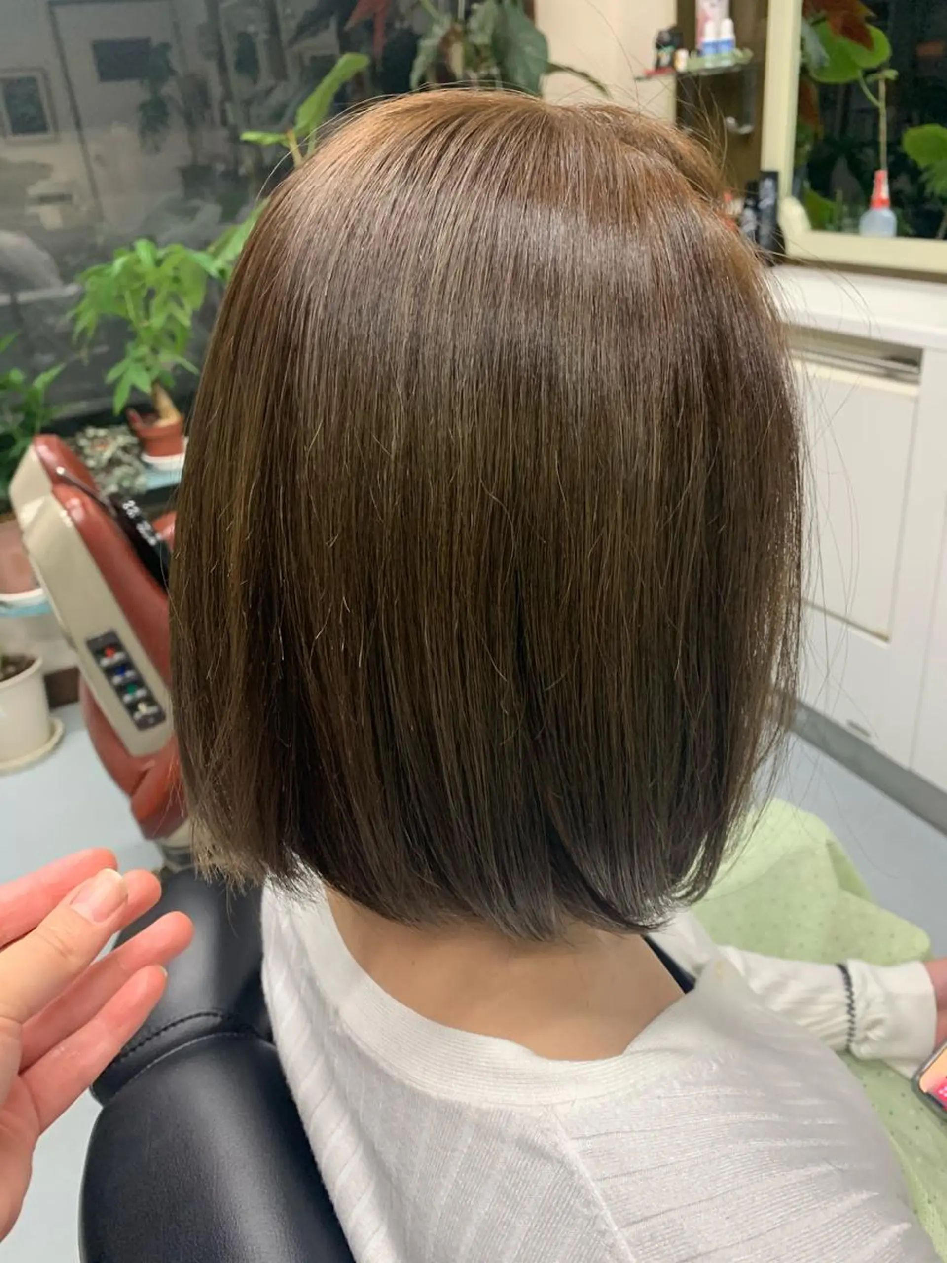 ショート カラー トリートメント カット ヘアカラー トリートメント ストウ ナナエのヘアスタイル