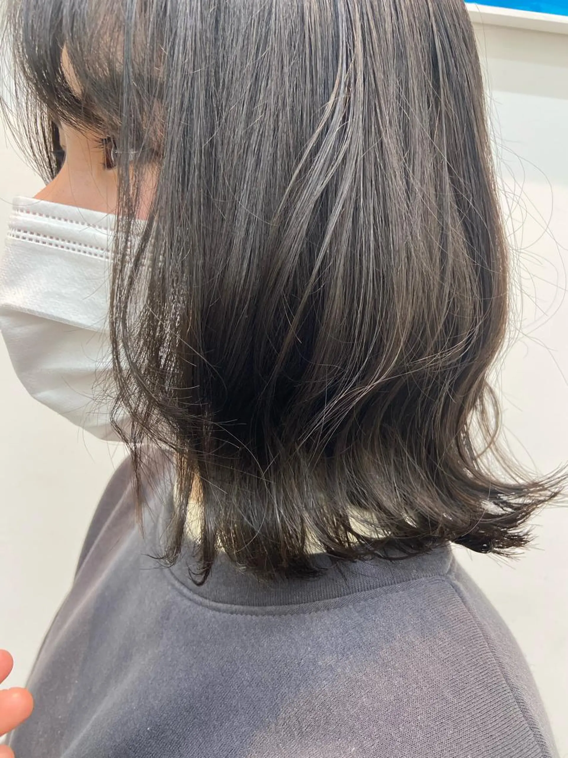 ミディアム 淺谷 美紀のヘアスタイル