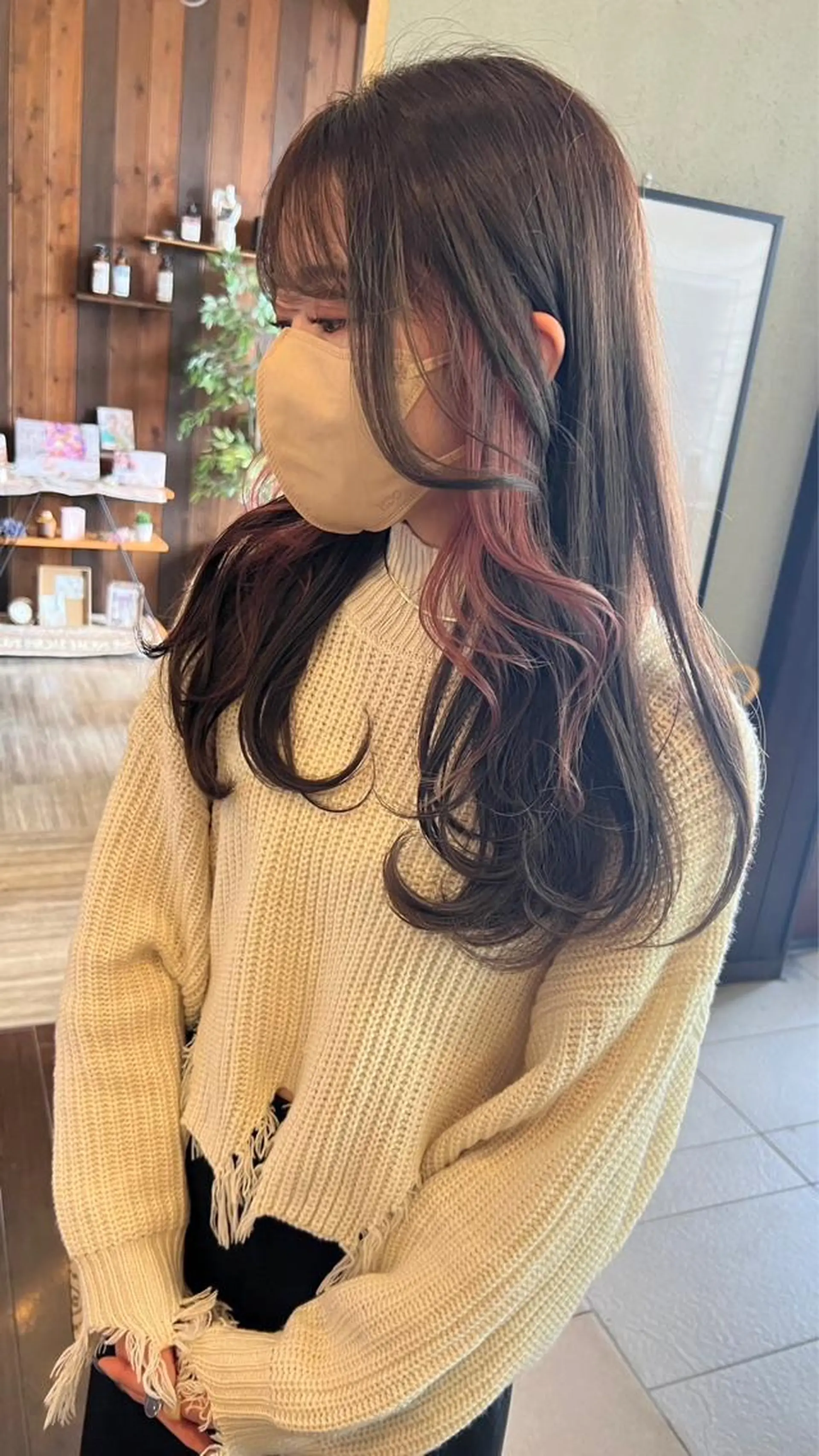 セミロング カラー イヤリングカラー ピンクカラー 具志 正太のヘアスタイル