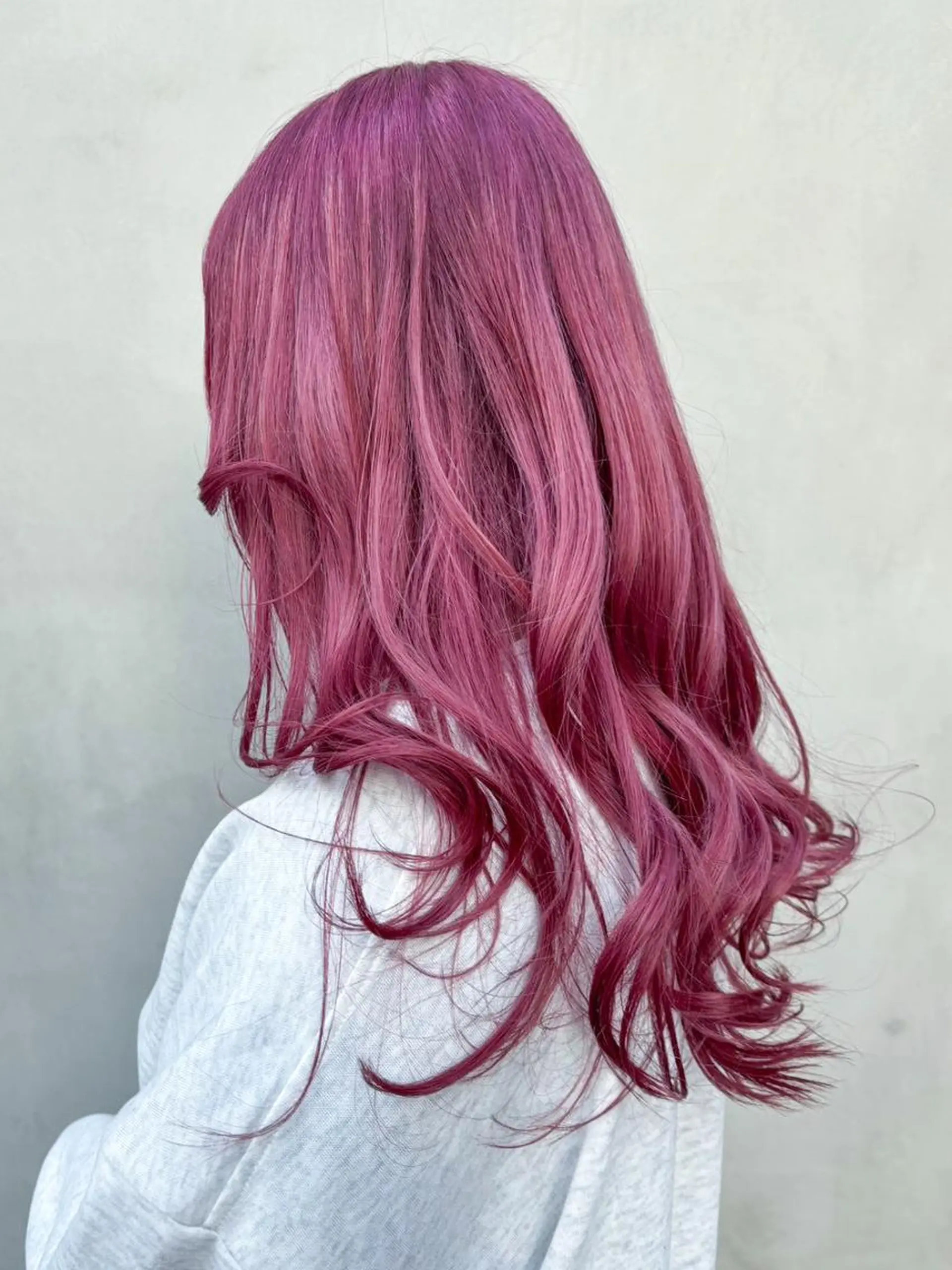 カラー セミロング ピンクカラー カット ヘアカラー トリートメント ITby ALBUM 北千住店のヘアスタイル