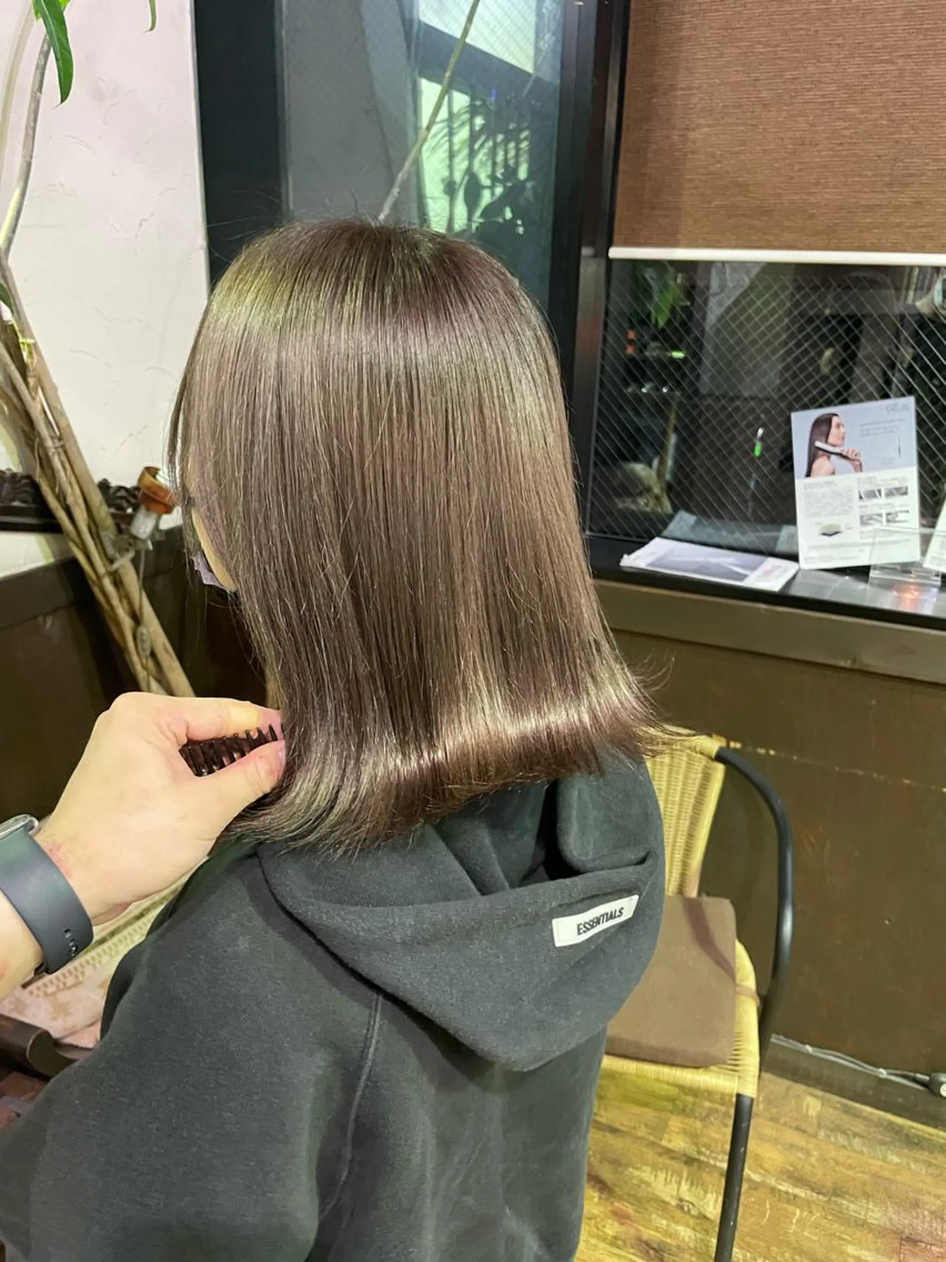 ミディアム カラー ブリーチ グレージュ ヘアカラー トリートメント アンククロス/ 池袋/RYUSEIのヘアスタイル