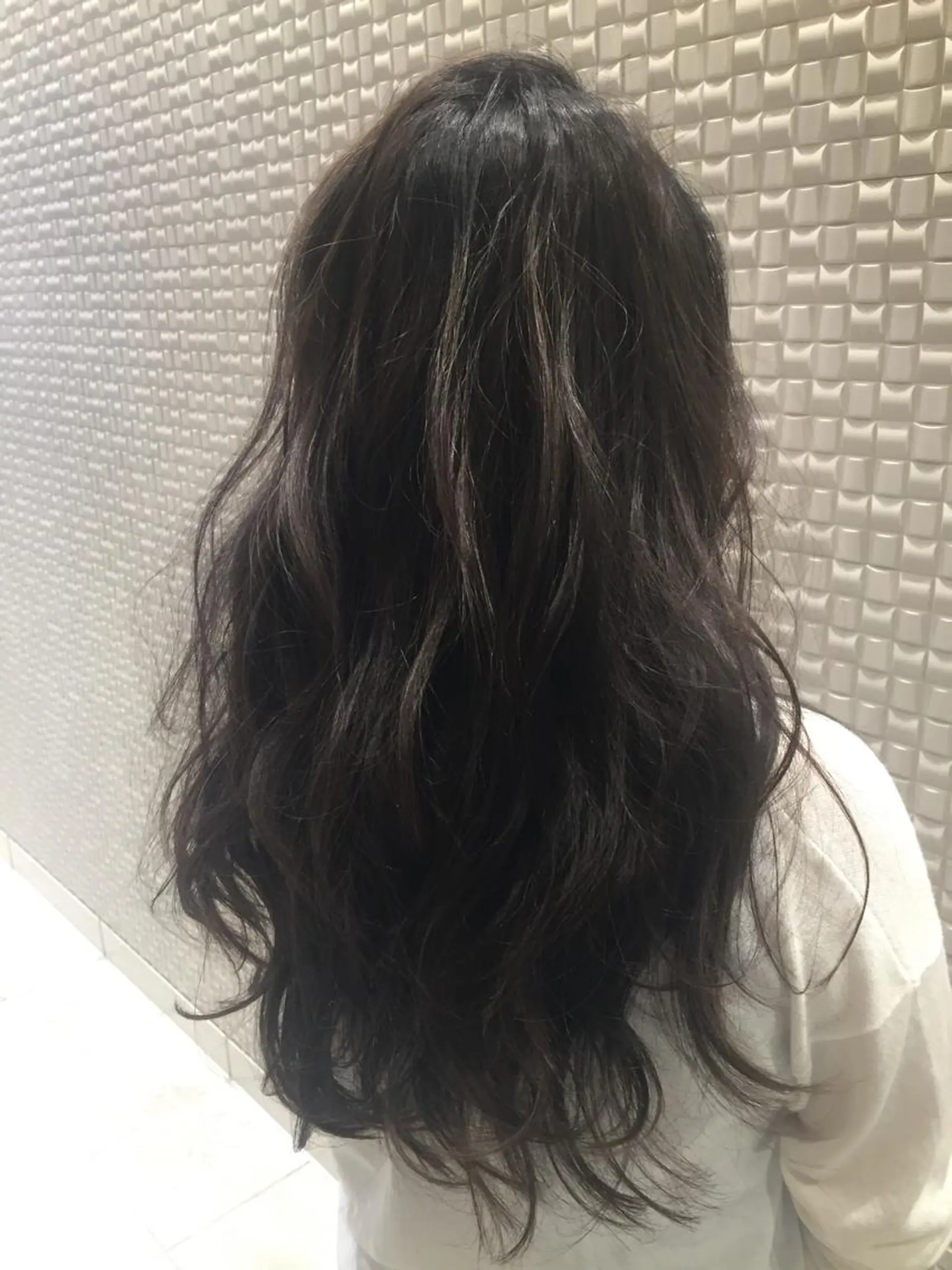 セミロング カラー ヘアアレンジ 透明感カラー ダークグレー ダークグレージュ グレージュ パープルカラー ヘアカラー トリートメント ヘアセット ✨ハイクオリティ✨ 山本香也のヘアスタイル