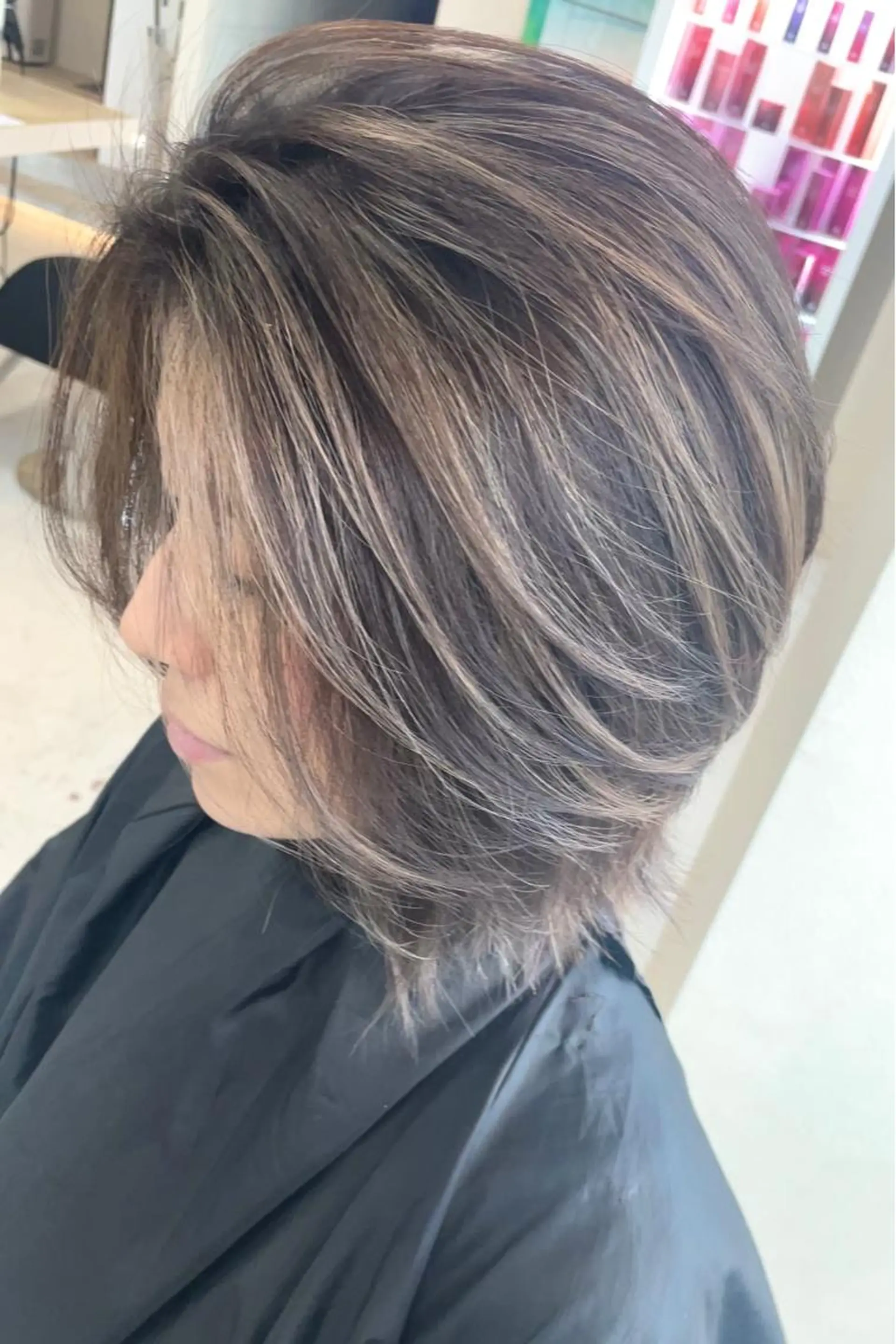 ミディアム カラー アディクシーカラー バレイヤージュ ベージュカラー ブリーチ ケアブリーチ Lia所属・皆木 智晴のヘアスタイル