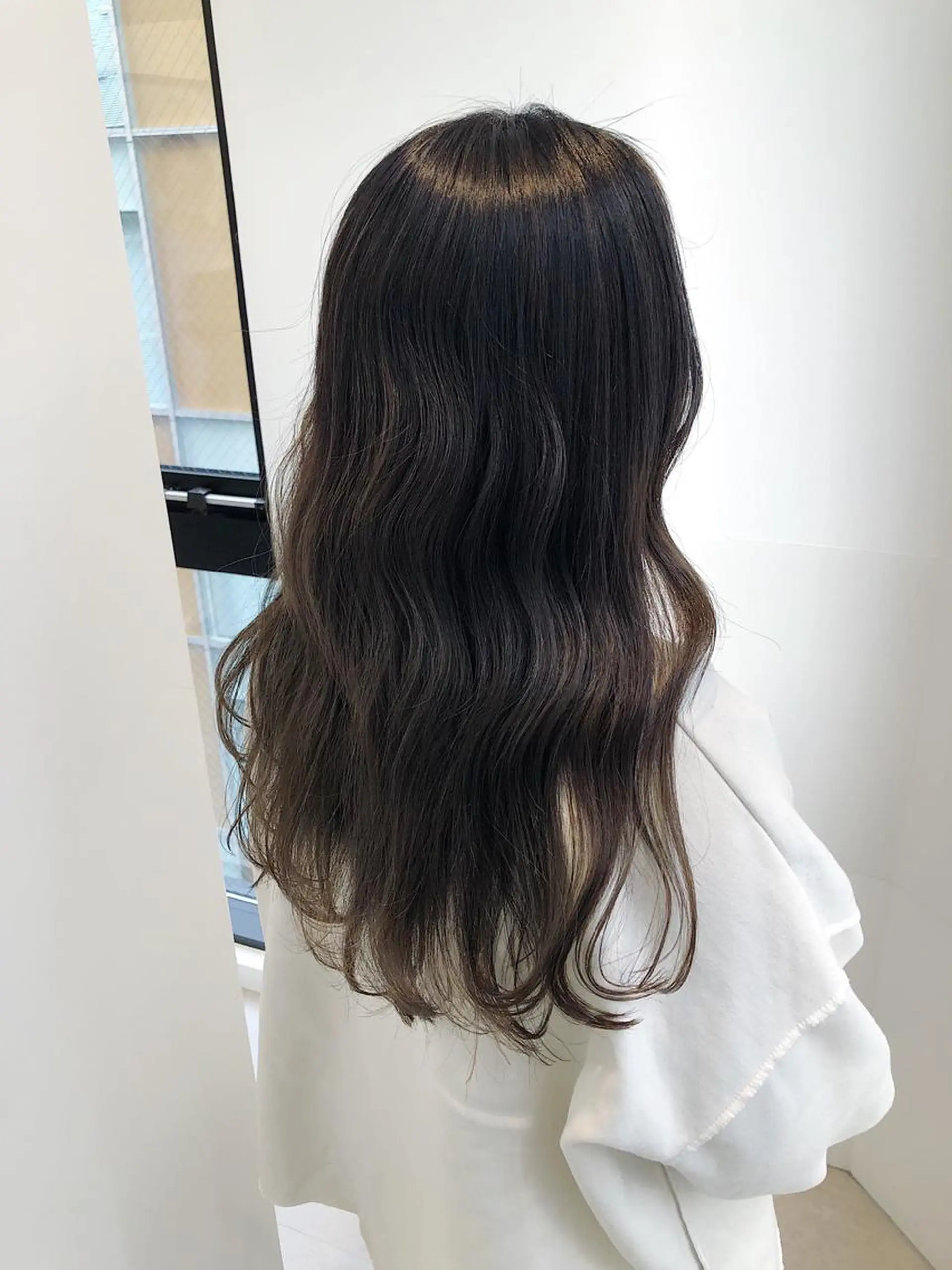 ロング カラー バレイヤージュ ベージュカラー ハイライトカラー ハイライト レイヤーカット カット ヘアカラー トリートメント 髪質改善/顔まわり 石原のヘアスタイル