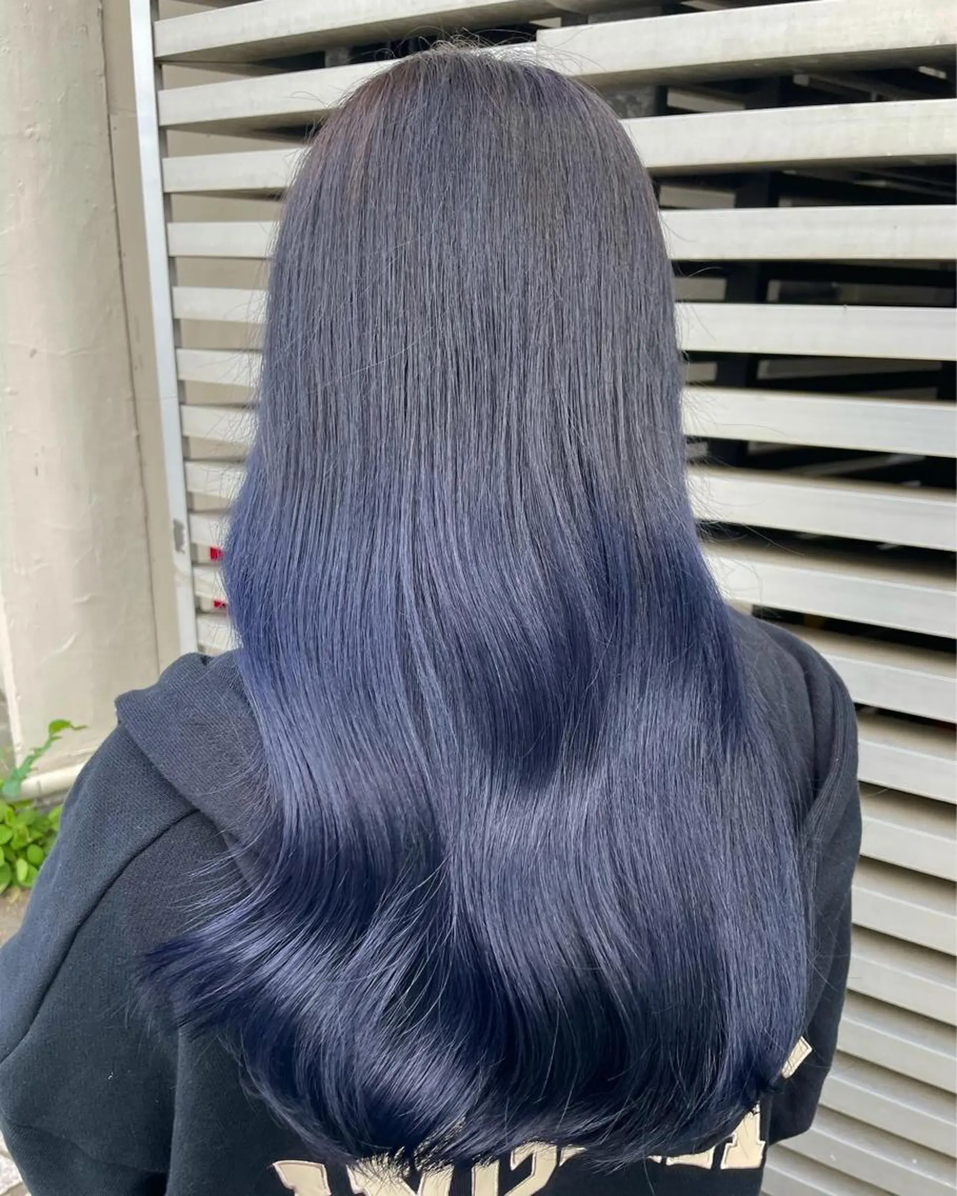 ロング カラー 岩戸 新のヘアスタイル