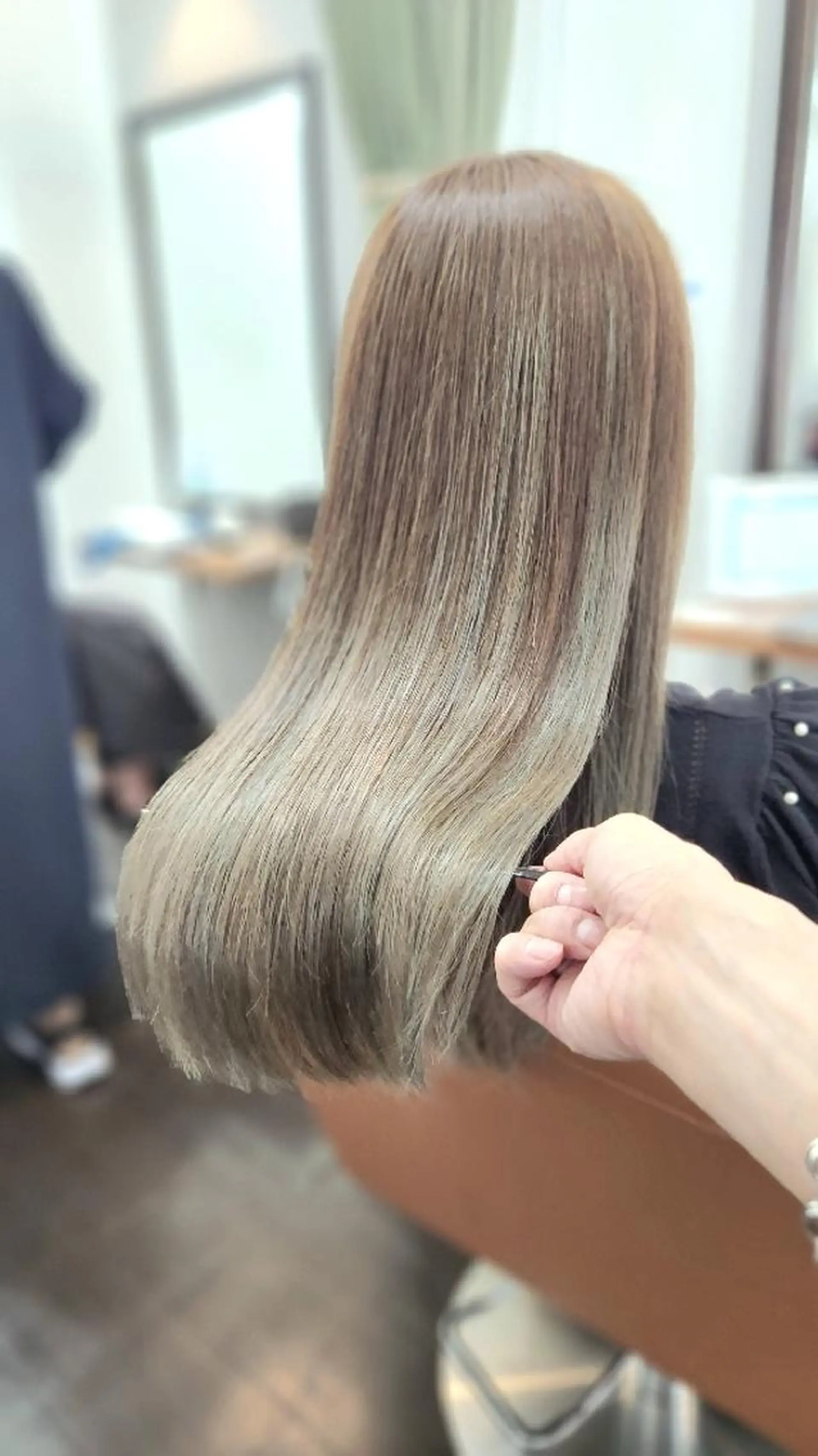 ロング 髪質改善 ロング 縮毛矯正 トリートメント 酸熱トリートメント ヘアカラー トリートメント ヒロセ シュウジのヘアスタイル