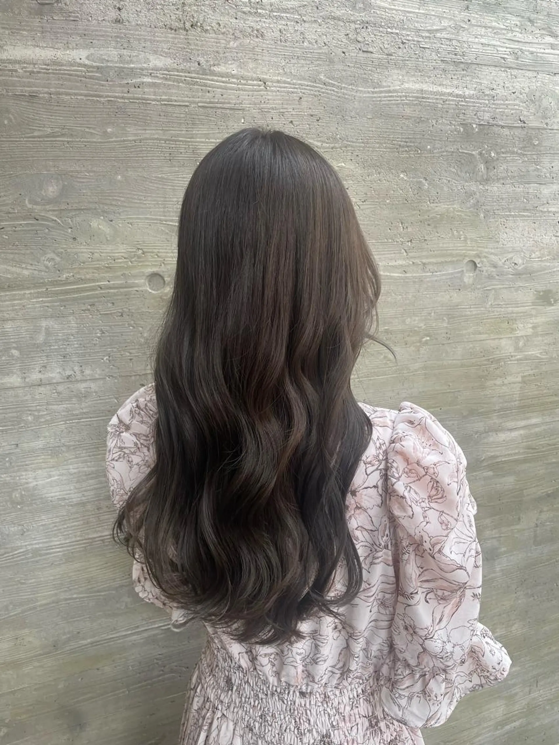 ロング カラー アッシュ 𝘚𝘶𝘻𝘶 𓂃𓈒𓏸のヘアスタイル