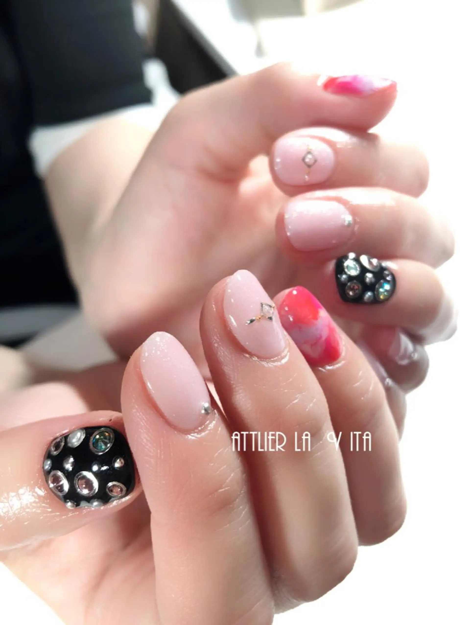 ネイル atelier la vita所属・lavita. mimuraのネイルデザイン