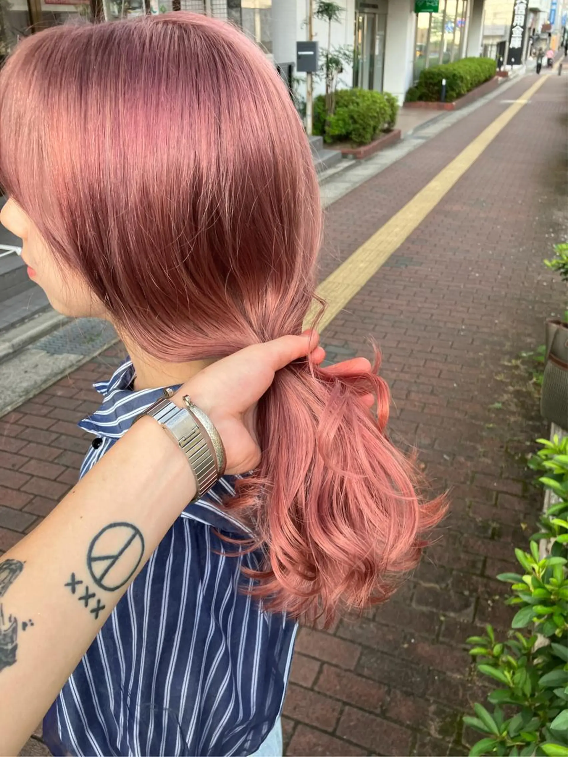 セミロング _WHITE難波店[アンダーバーホワイト]所属・難波/艶カラー/ 韓国風/中村嘉秀のヘアスタイル