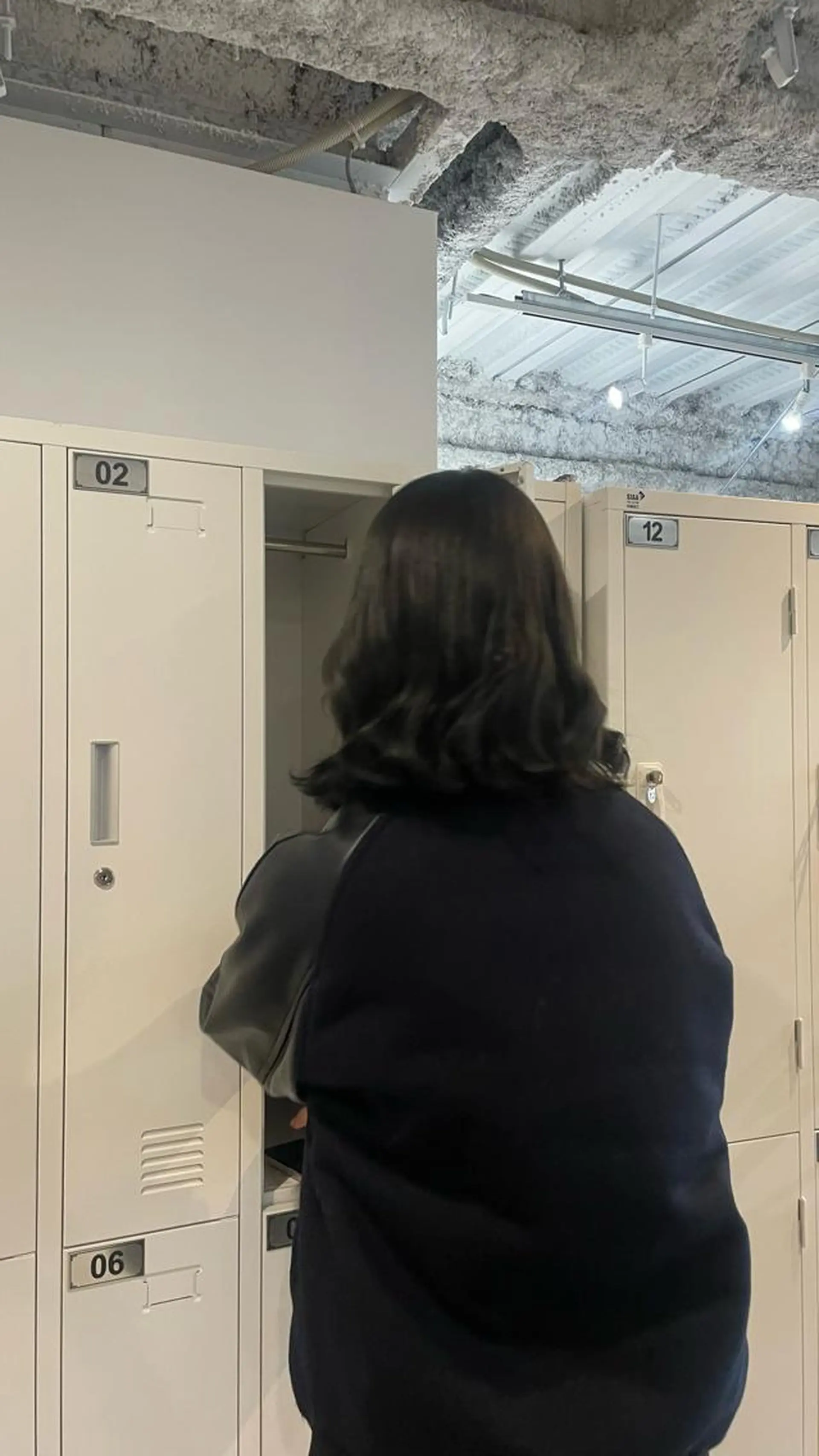 ミディアム カラー グレージュ オリーブグレージュ オリーブグレー ゆるふわガーリーst yle🩰yuukaのヘアスタイル