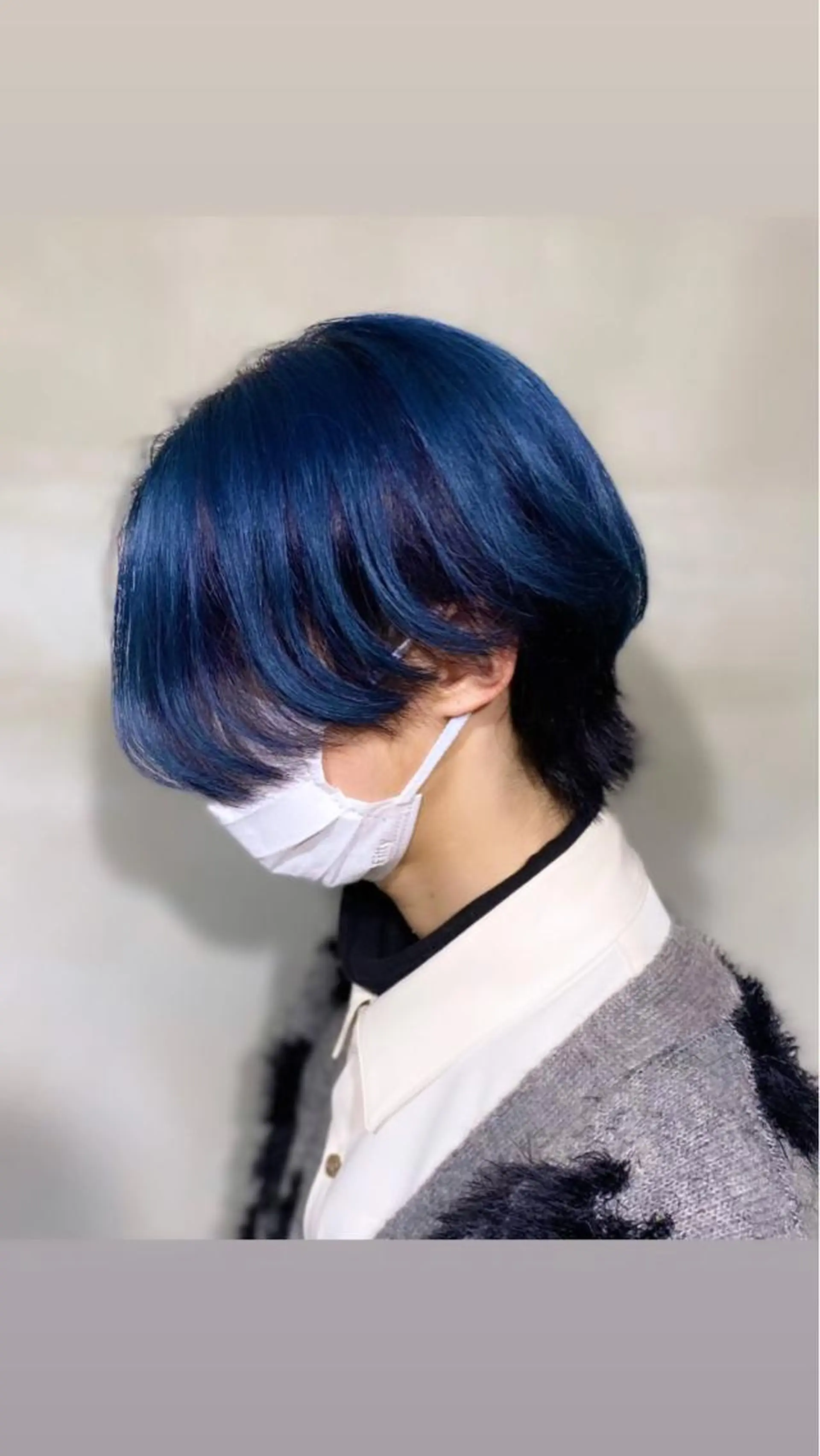 カラー メンズ 黒髪 ブルーカラー そうや🐺ブリーチ/ デザインカラーのヘアスタイル