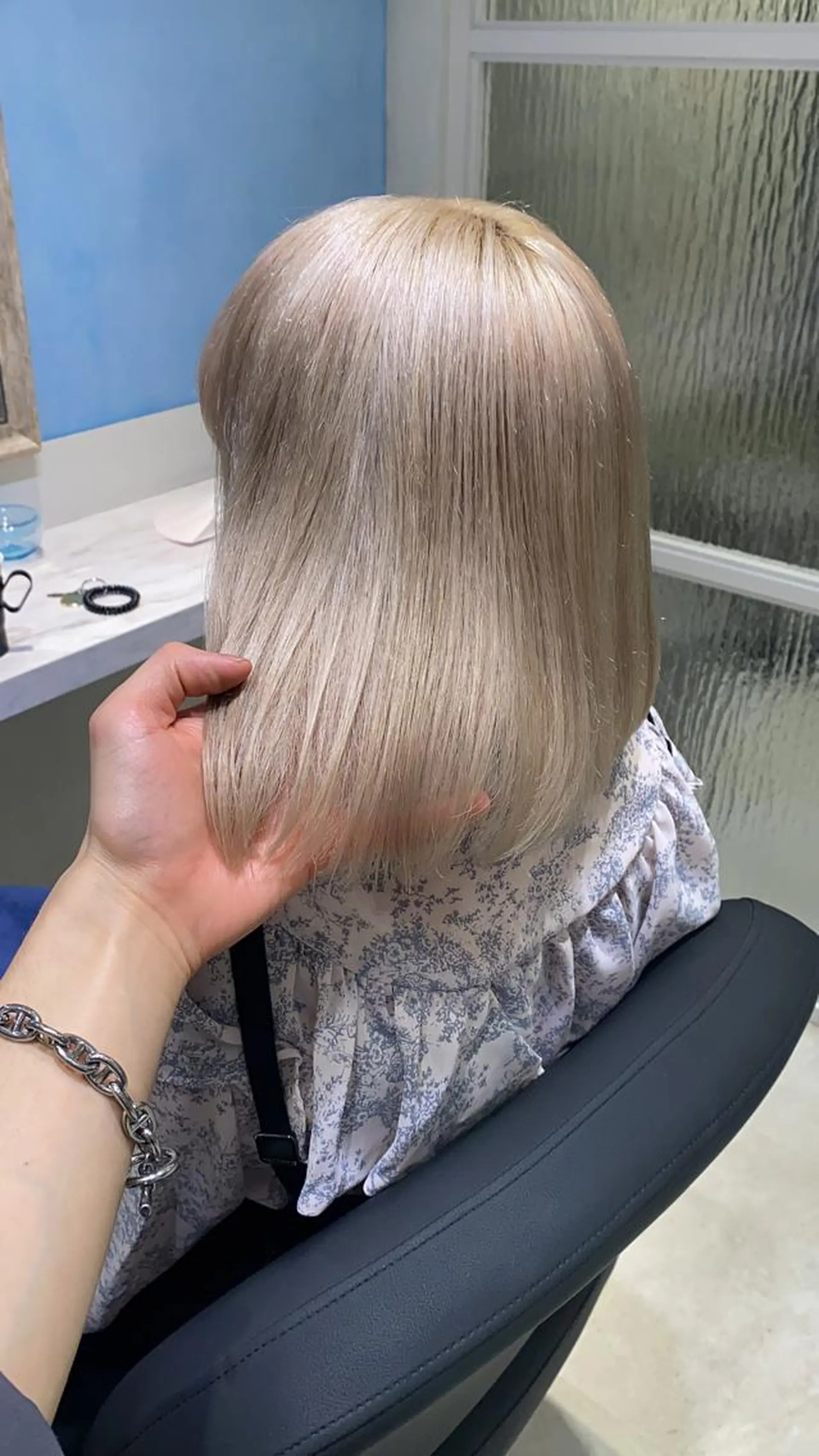 ショート カラー ヘアカラー トリートメント THESALONS所属・🤍ブリーチカラー /寄田龍樹🤍のヘアスタイル