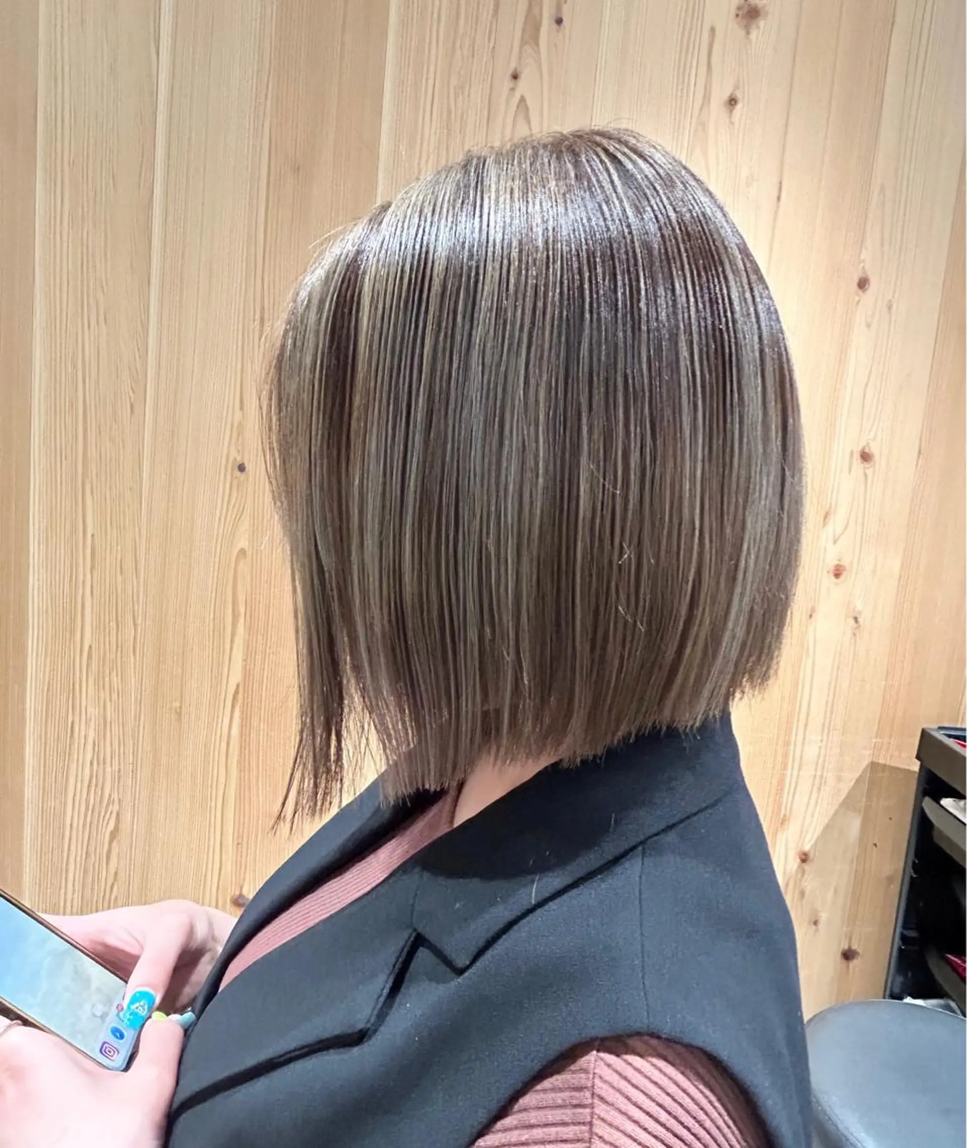 ショート カラー 切りっぱなしボブ ハイライトカラー ボブ ハイライト カット ヘアカラー GO TODAY  SHAIRE  SALON   渋谷モディ所属・スキバサミを使わない カット🌼唯🌼のヘアスタイル