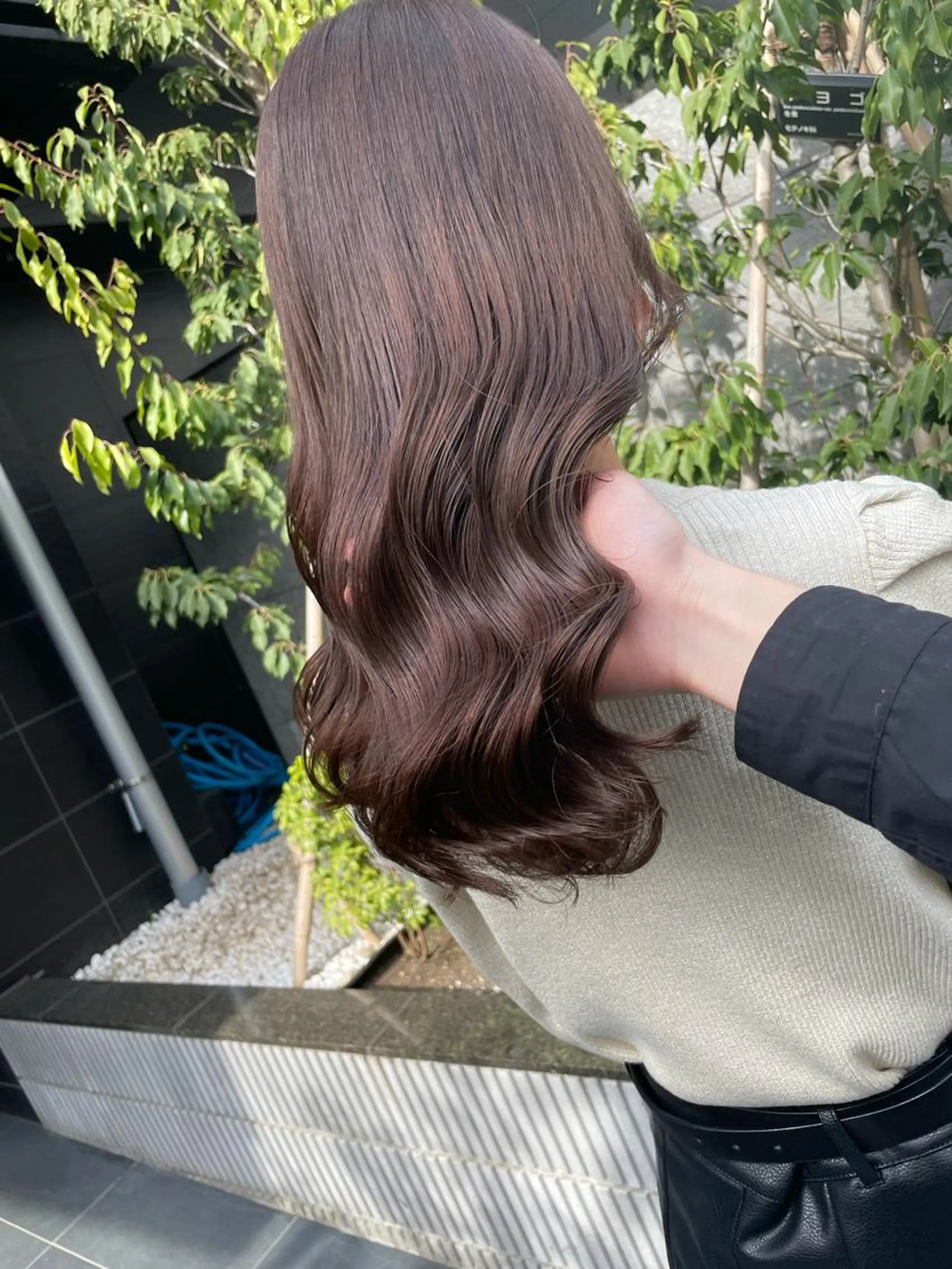 ミディアム カラー ヒカ/外国人風 デザインカラーのヘアスタイル