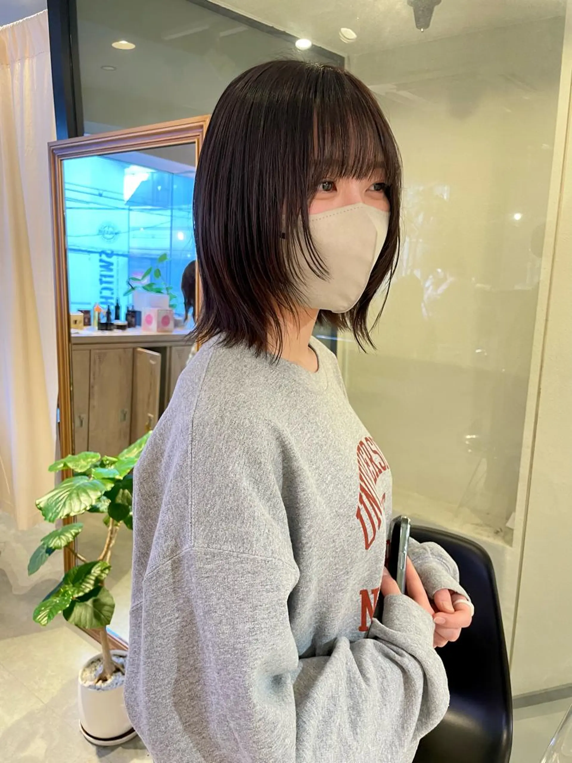 ショート カラー カット ヘアカラー ぱつっとボブ 古家 佑真のヘアスタイル