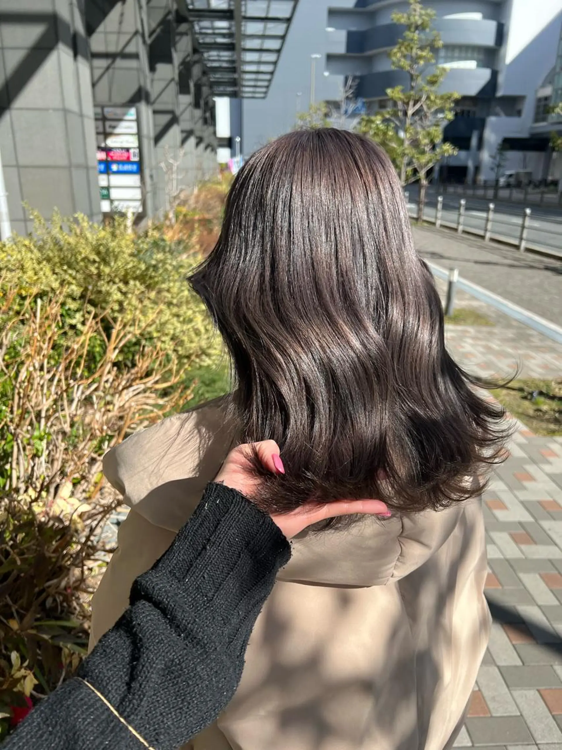 セミロング カラー 透明感カラー グレージュ ラベンダーカラー ラベンダーグレージュ ラベンダーグレー SOYONなんば店 ／韓国風のヘアスタイル