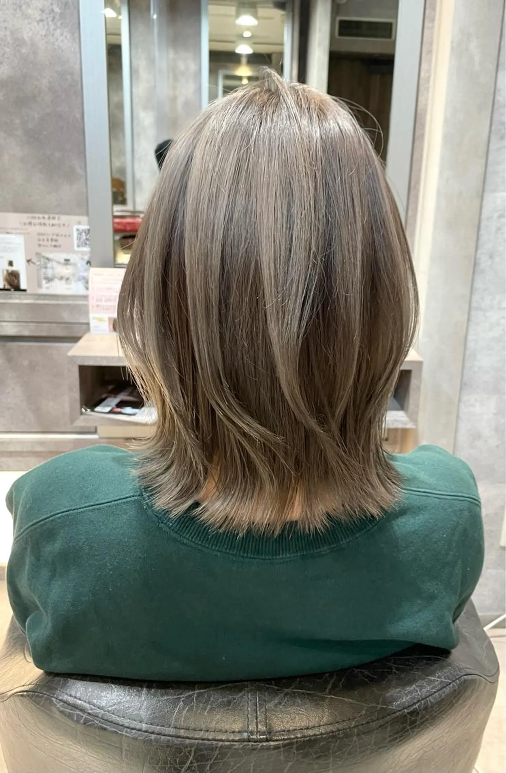 ショート カラー ベージュカラー ブリーチ 透明感カラー グレージュ ハイトーンカラー カット ヘアカラー トリートメント 骨格整形カット/ ショート✂️堀夢哉のヘアスタイル