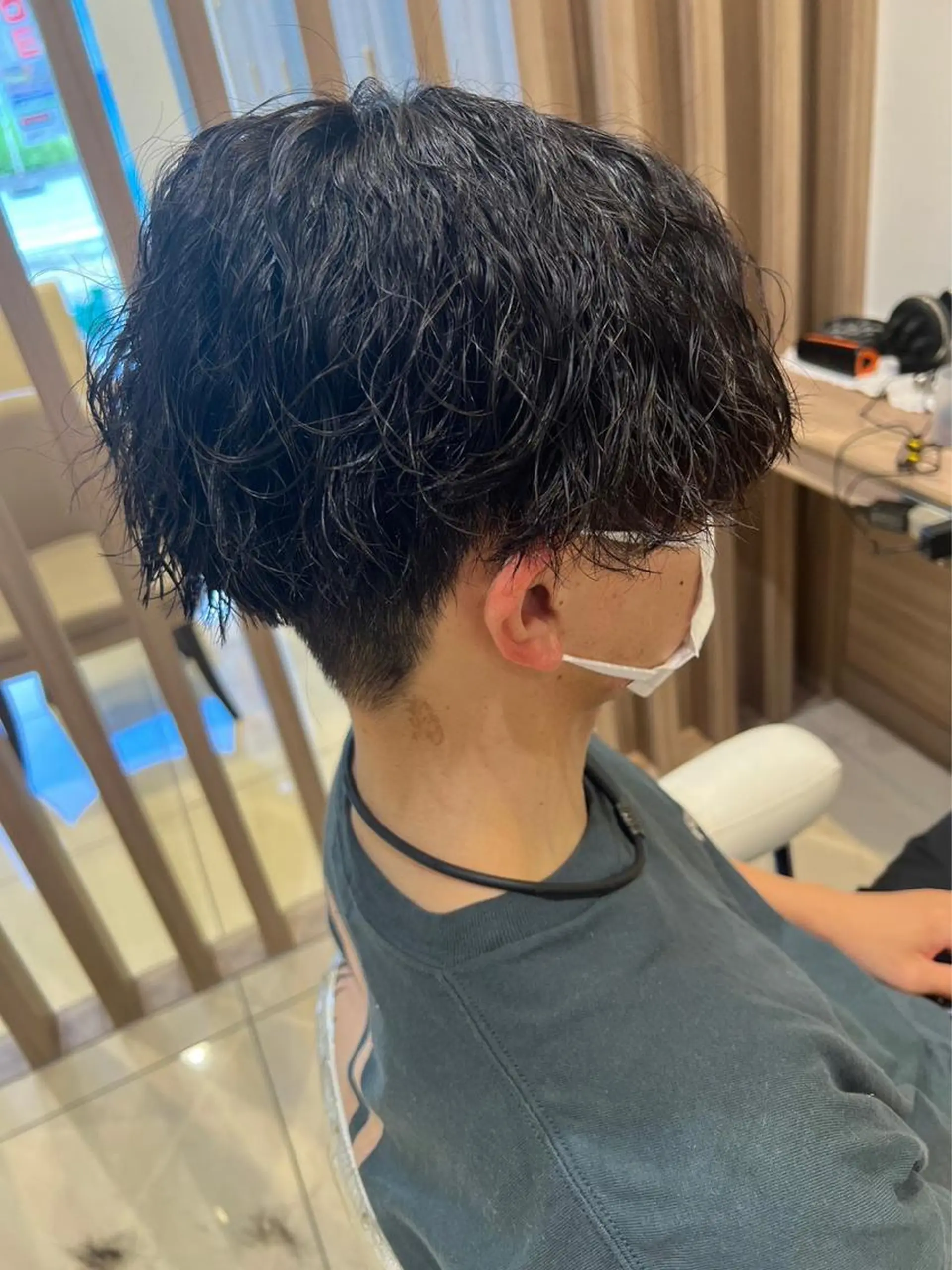 メンズ カット パーマ まとまる艶髪艶カラー 🎀内田さわか💛のヘアスタイル