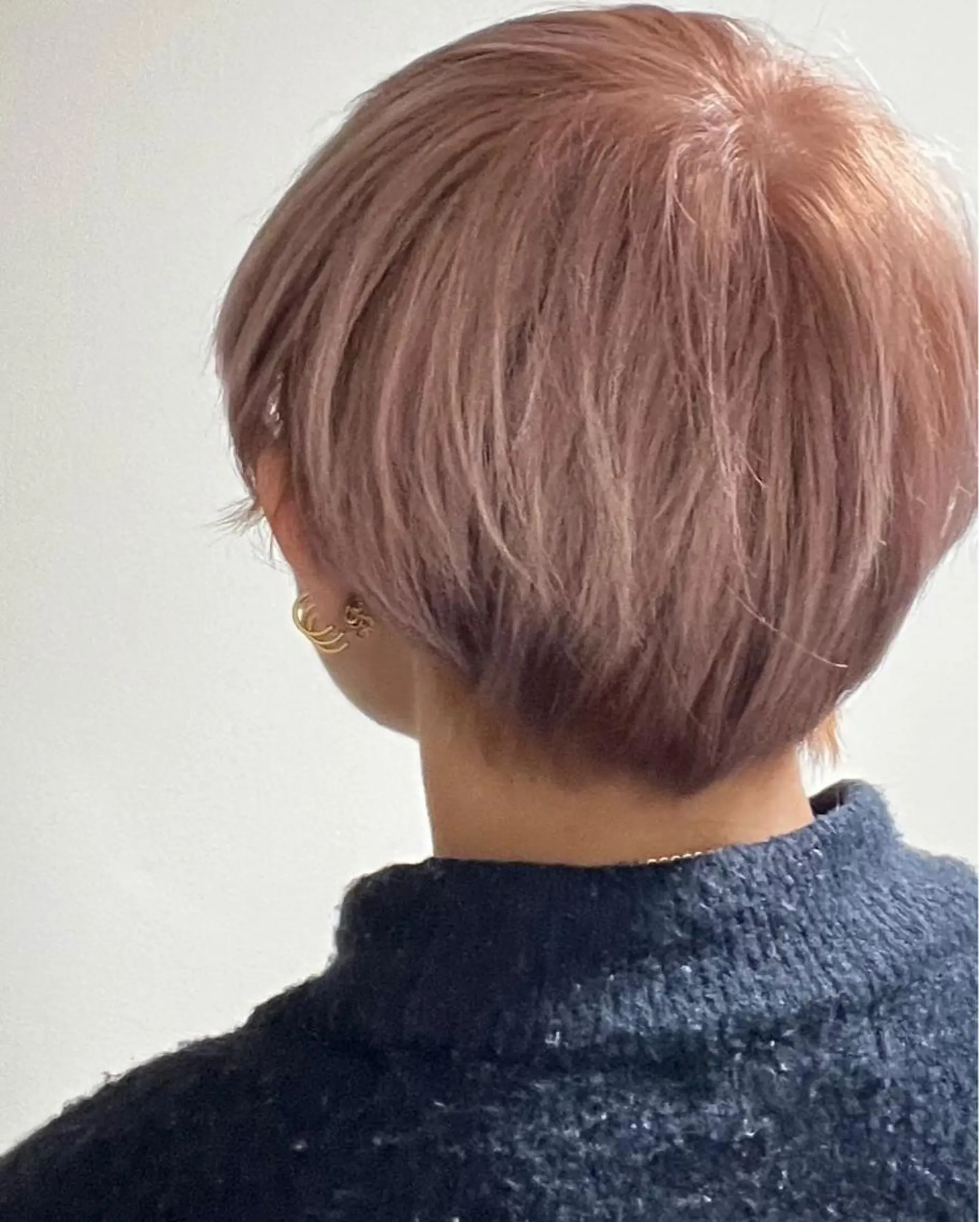 ショート ヘアカラー ROSEL 沢津橋  楓のヘアスタイル
