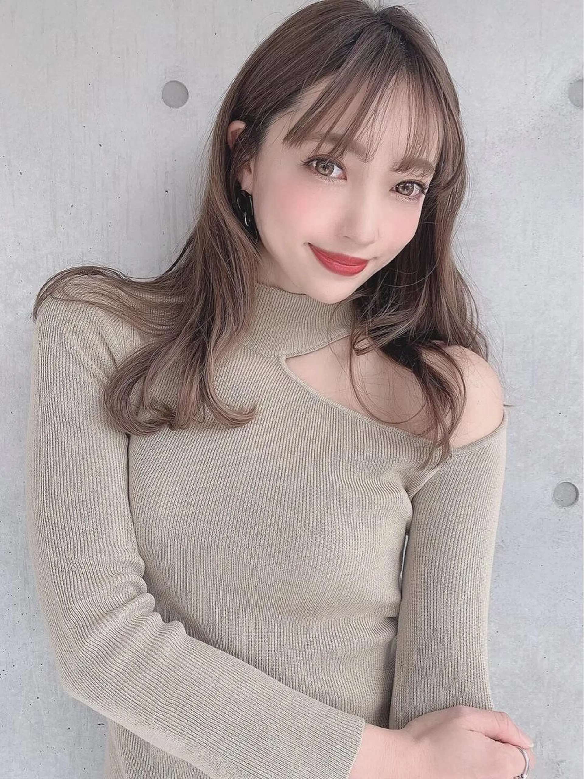 ミディアム カラー 🩶透髪×モテ髪🩶 池袋SHE🏹🩶のヘアスタイル