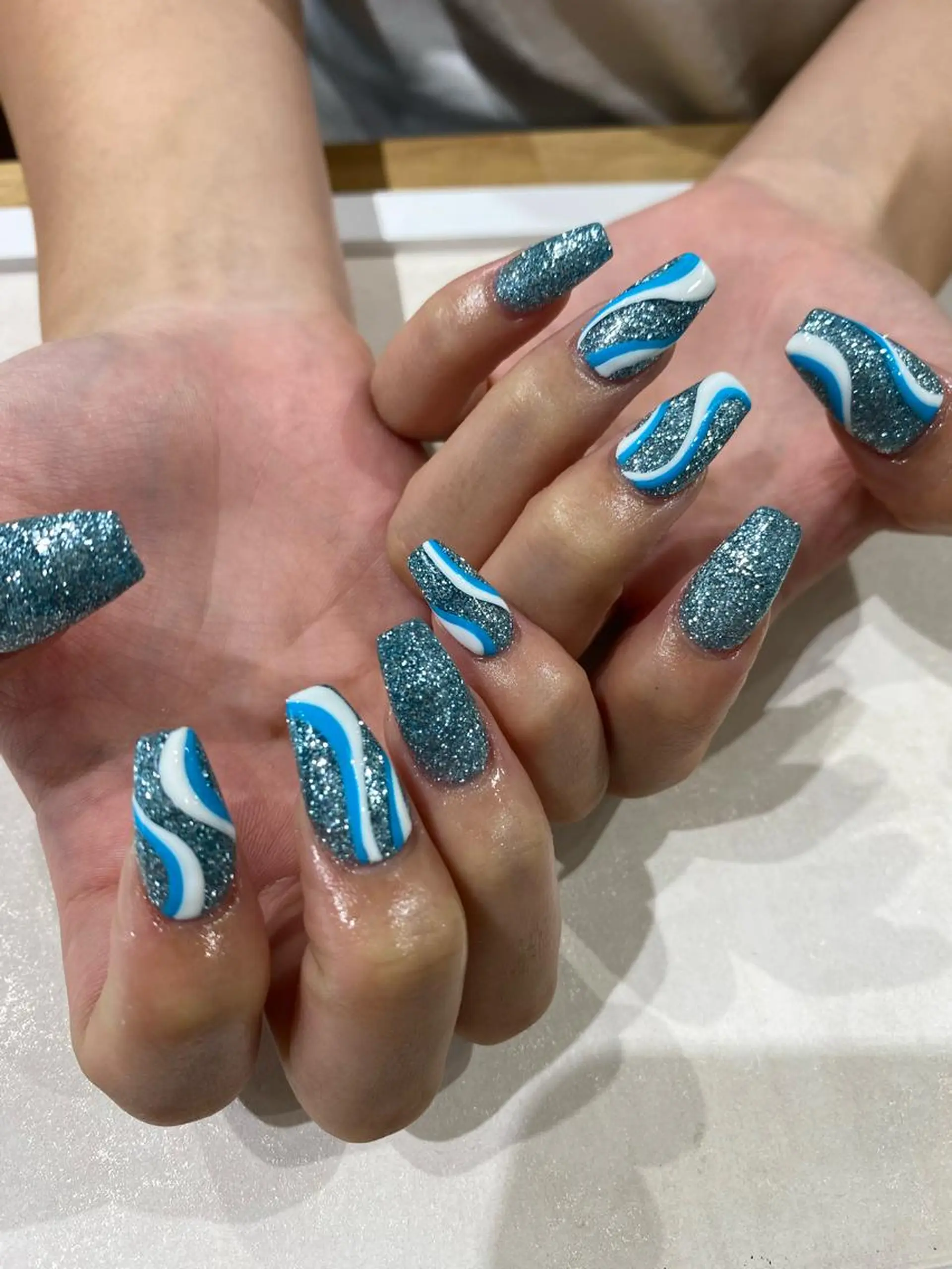ミディアム ハンドネイル Nail R💫 naoのネイルデザイン
