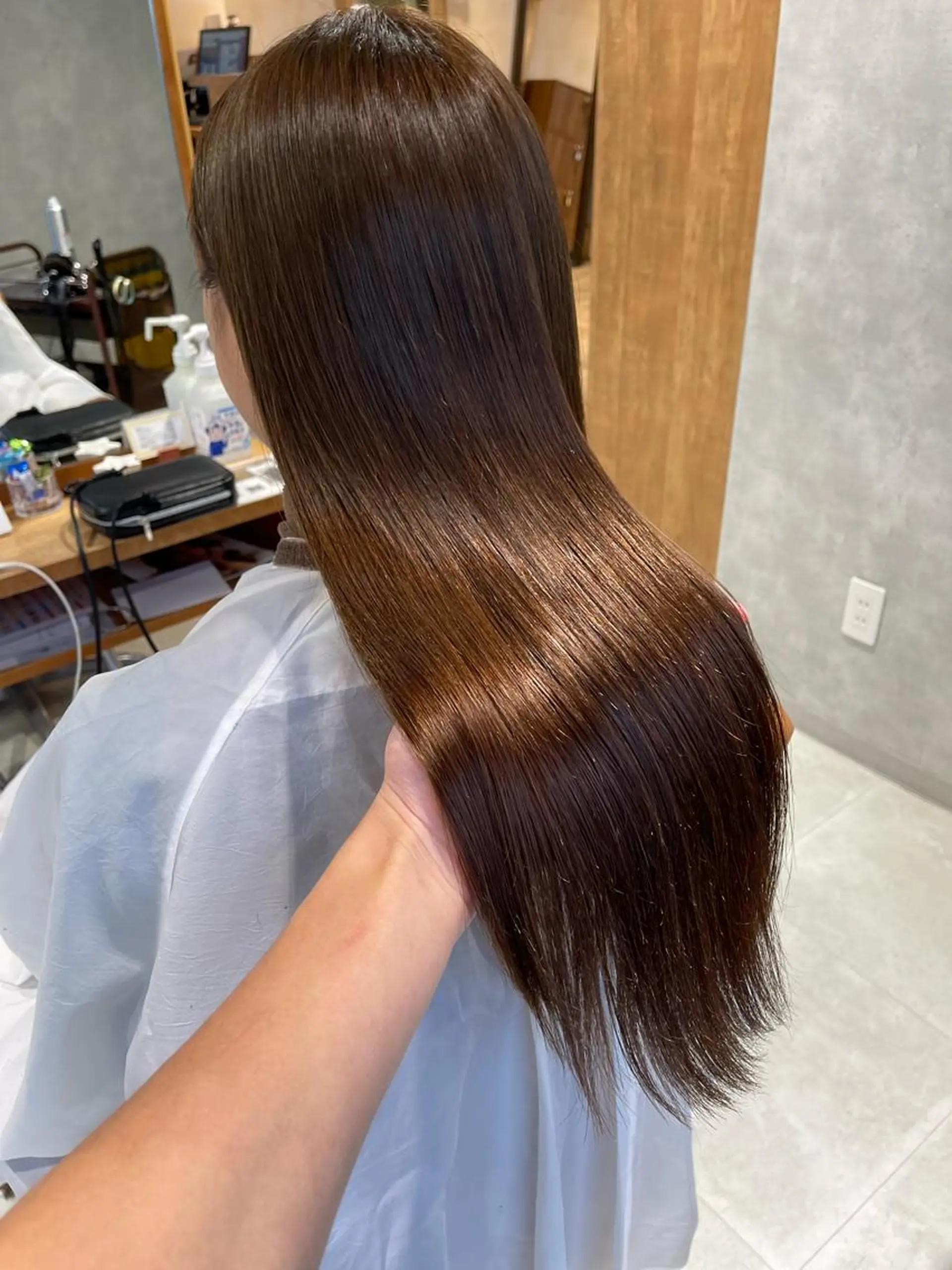 ロング シールエクステ くびれヘア エクステ 顔まわりレイヤー 顔周りカット ヘアカラー トリートメント ブリーチ/ハイトーン ベージュ/daikiのヘアスタイル