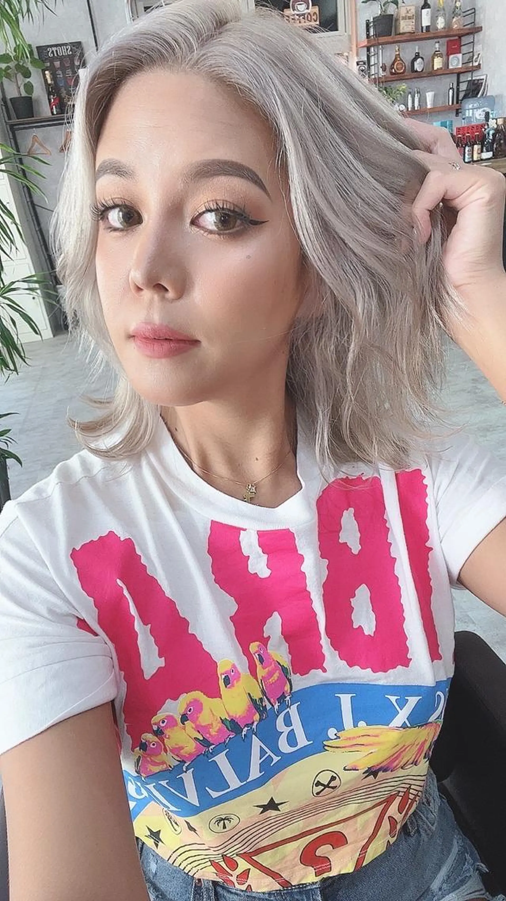 ミディアム アッシュ 韓国風カラー ボブ ハイライト 韓国風ヘア ヘアカラー and K所属・and K 那覇小禄店のヘアスタイル