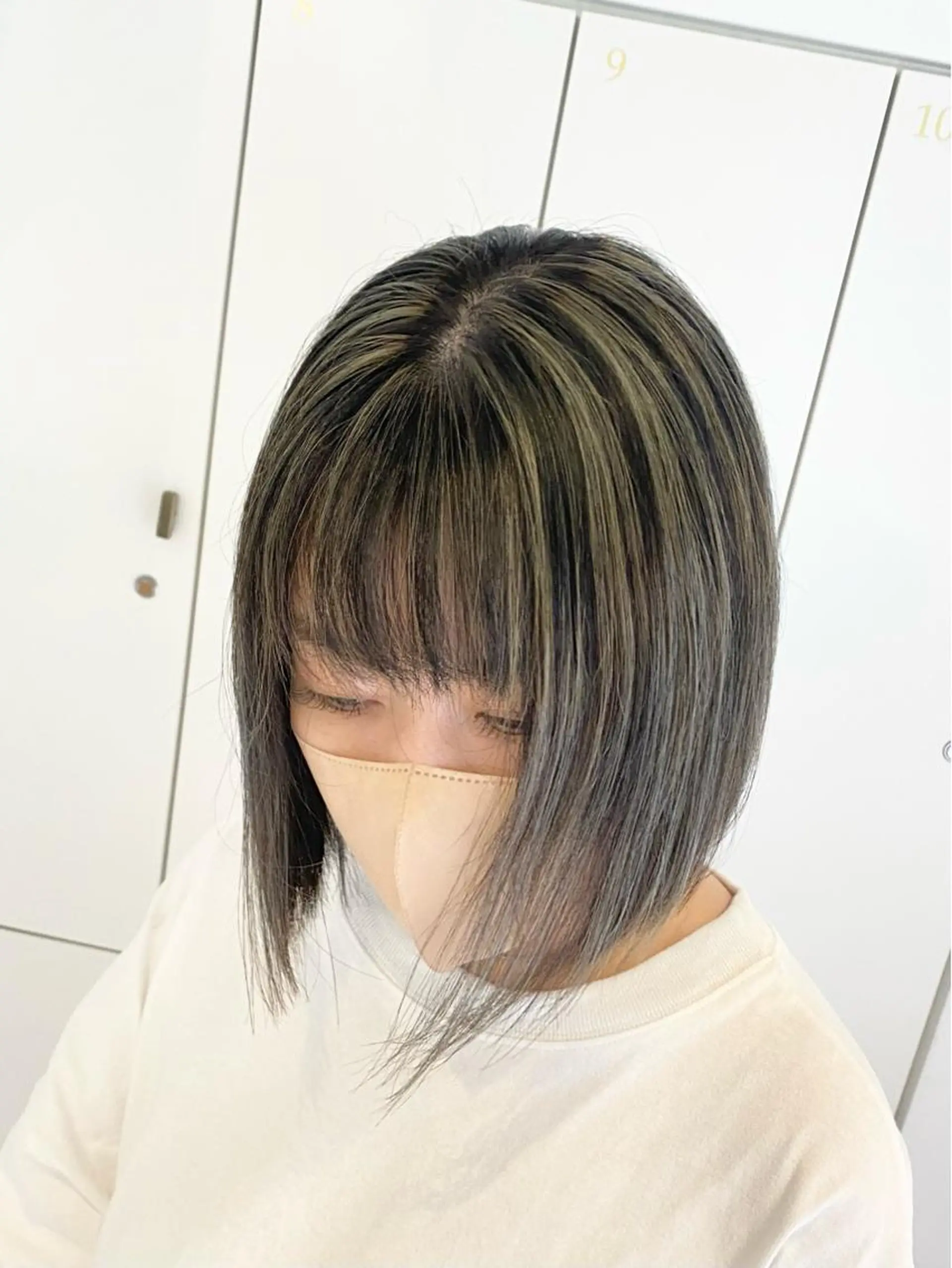 ショート アッシュ ハイライト ヘアカラー motel所属・モデルや芸能人も通う ✨マンツーマンサロンのヘアスタイル