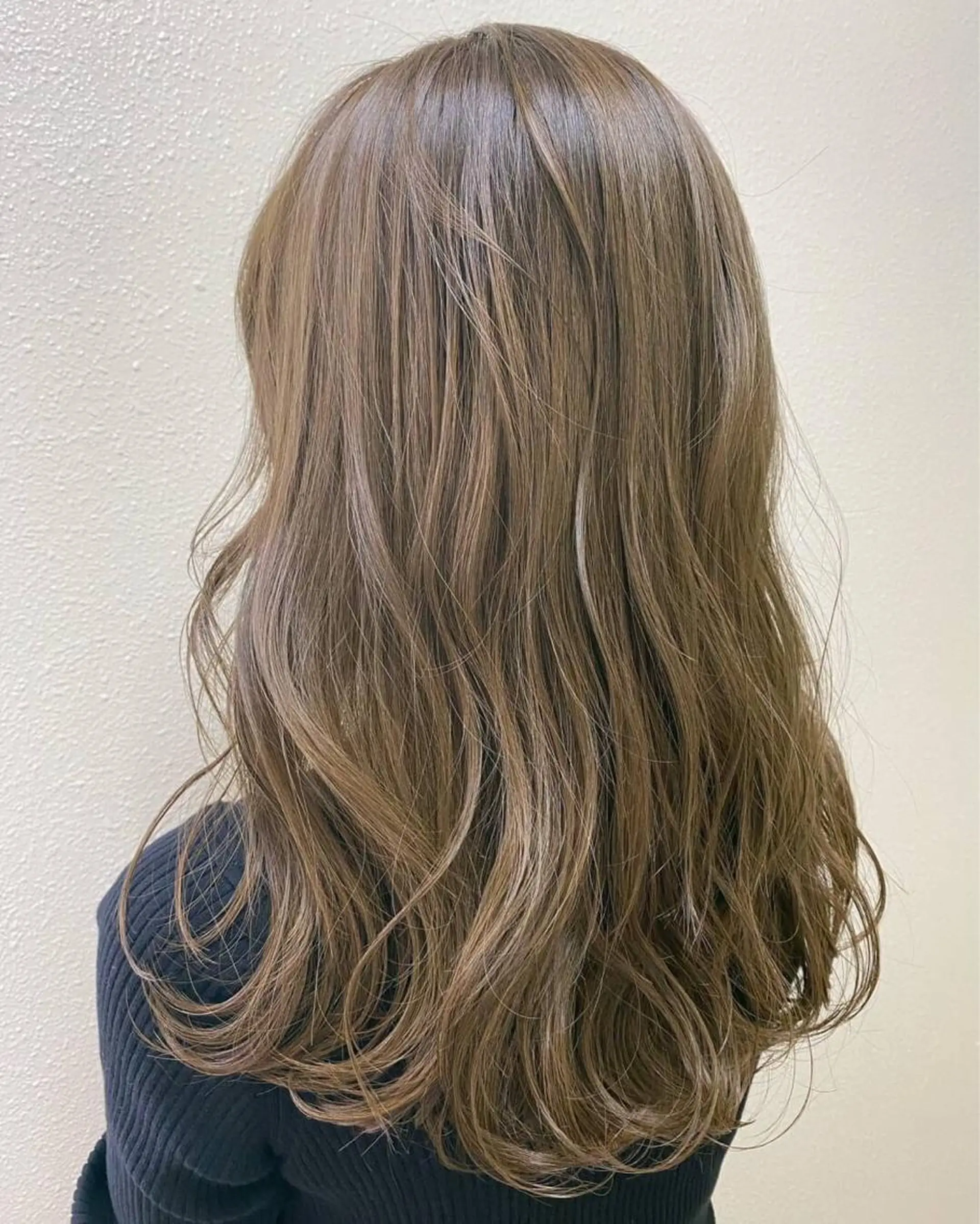 ロング カラー ヘアアレンジ キッズ アディクシーカラー バレイヤージュ ミストバング ベージュカラー 黒髪 カラー特化サロン Eir心斎橋のヘアスタイル