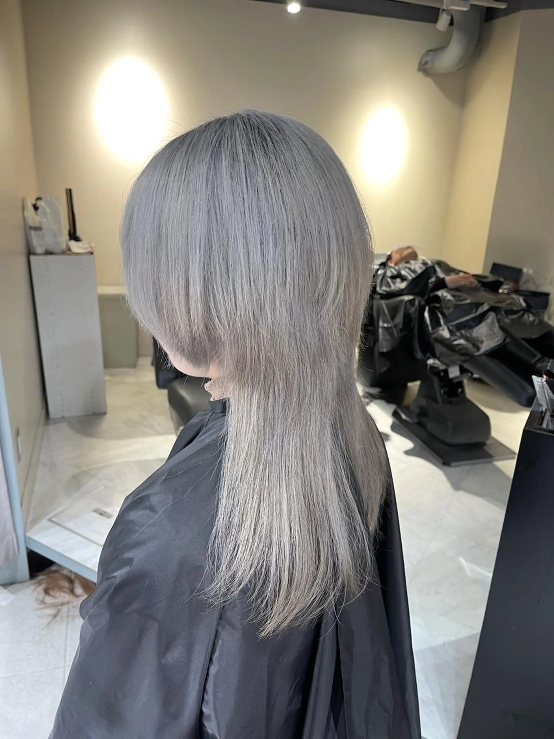 ロング シールエクステ くびれヘア エクステ 顔まわりレイヤー 顔周りカット ヘアカラー ブリーチ/ハイトーン ベージュ/daikiのヘアスタイル