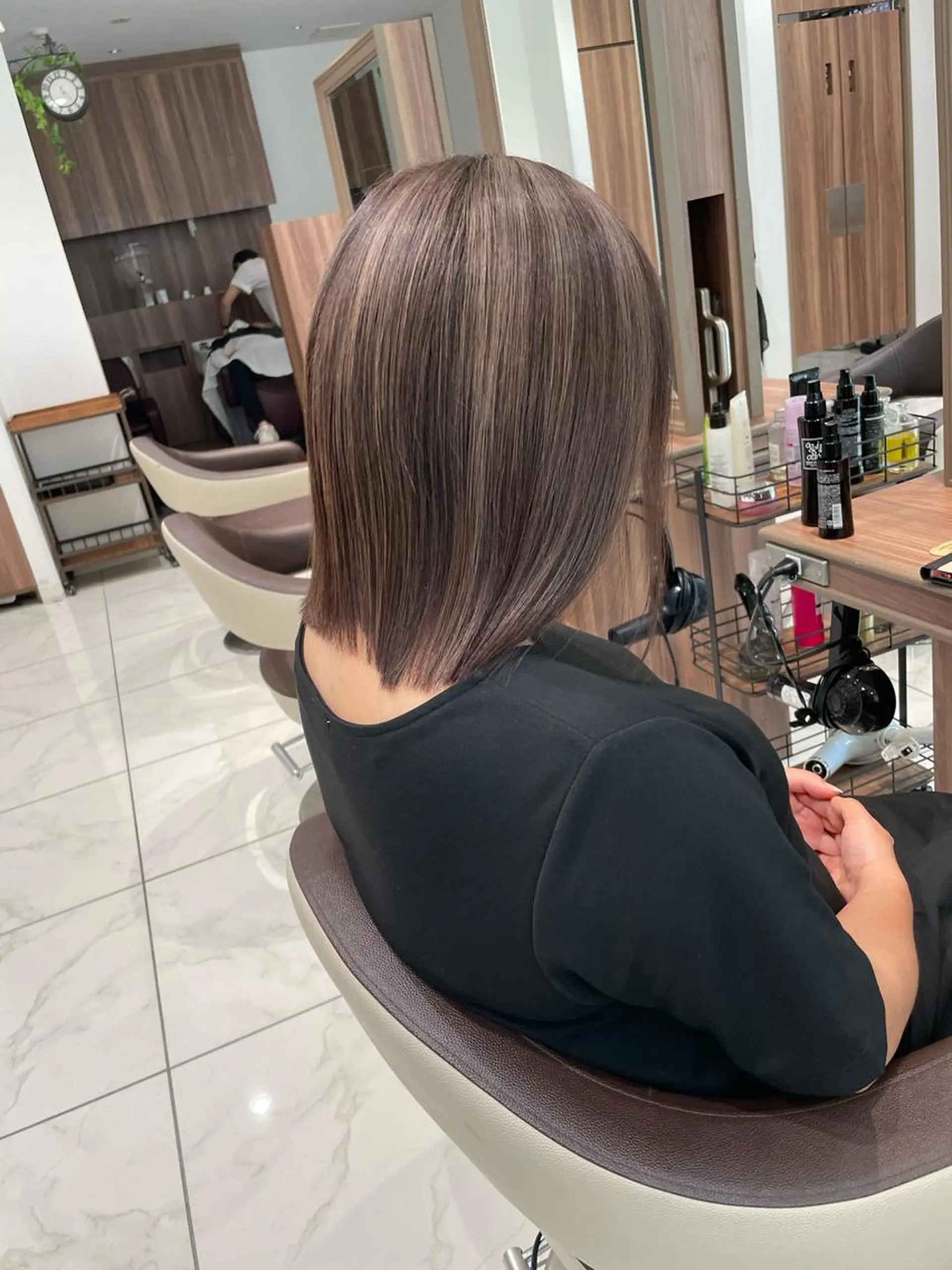 ショート カラー ヘアアレンジ ブリーチ ケアブリーチ ダブルカラー イヤリングカラー ハイライトカラー ヘアカラー 🇰🇷韓国ヘア🤍 副店長/栗田のヘアスタイル