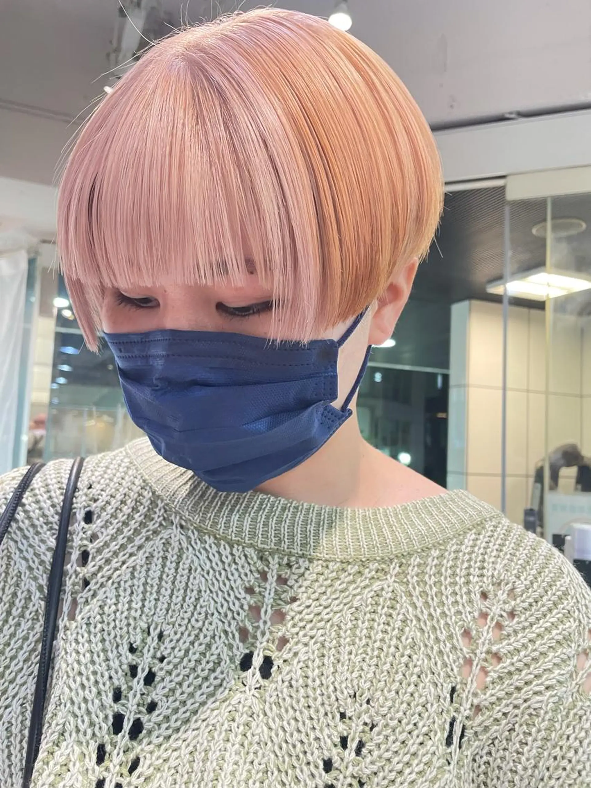 ショート カラー ブリーチ 抜きっぱなしブロンド ブロンド ハイトーンカラー 韓国ヘア🦋 MIYUのヘアスタイル