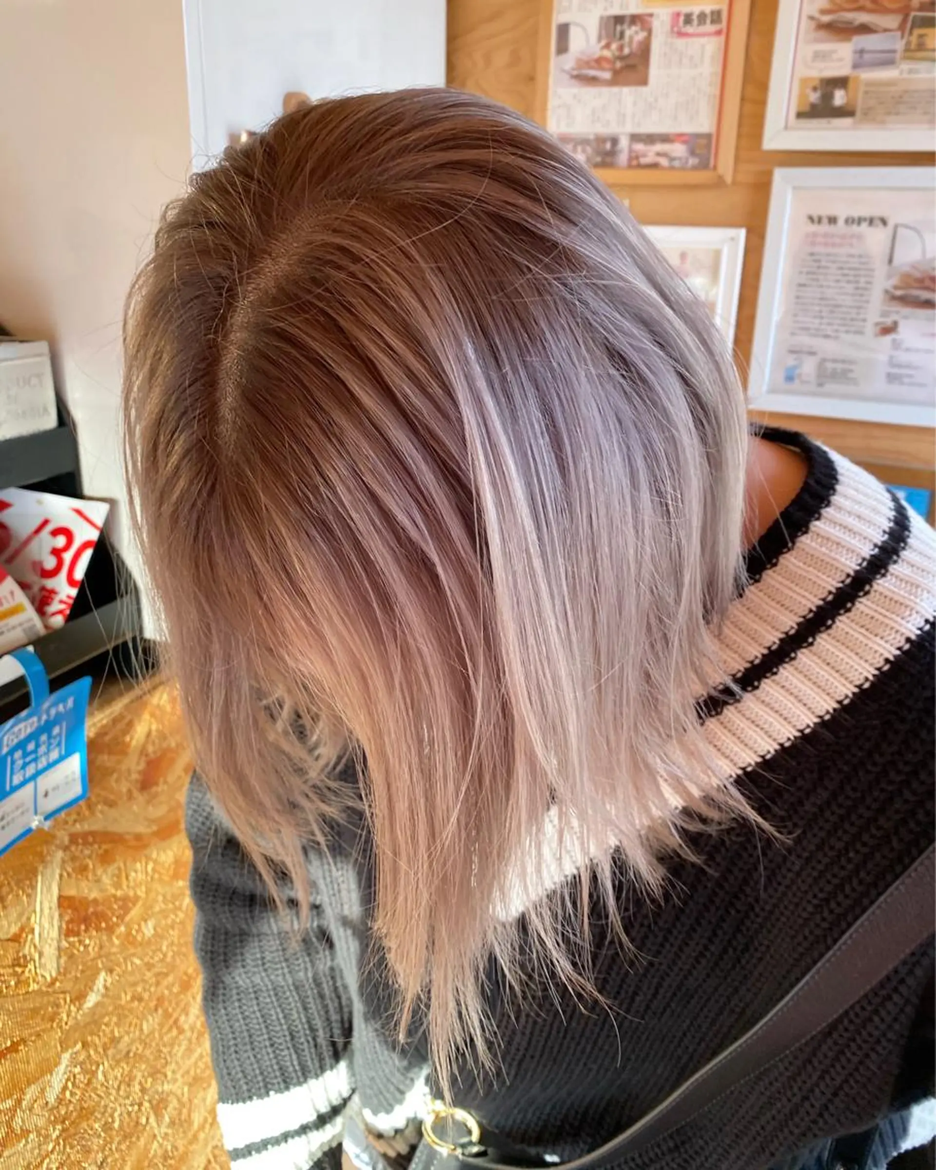 セミロング カラー グラデーションカラー 玉木 育実のヘアスタイル