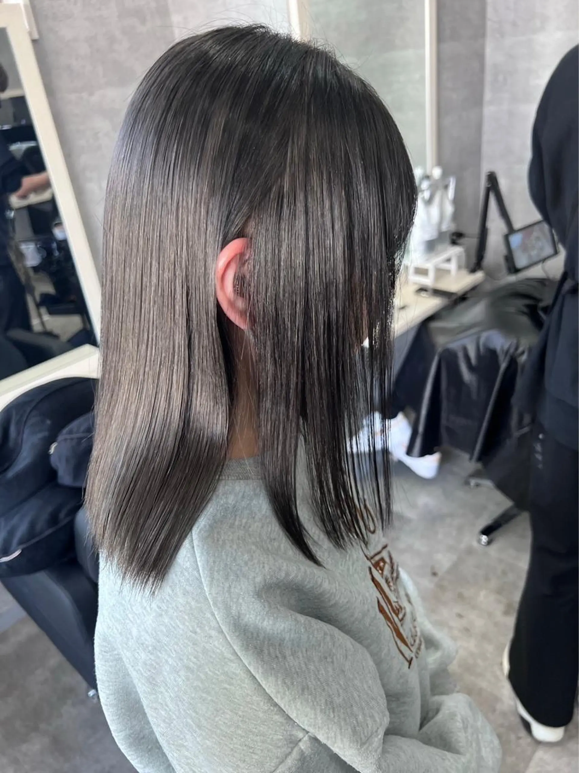 ミディアム カラー シアン　橋本店所属・SHIAN 橋本 Daikiのヘアスタイル