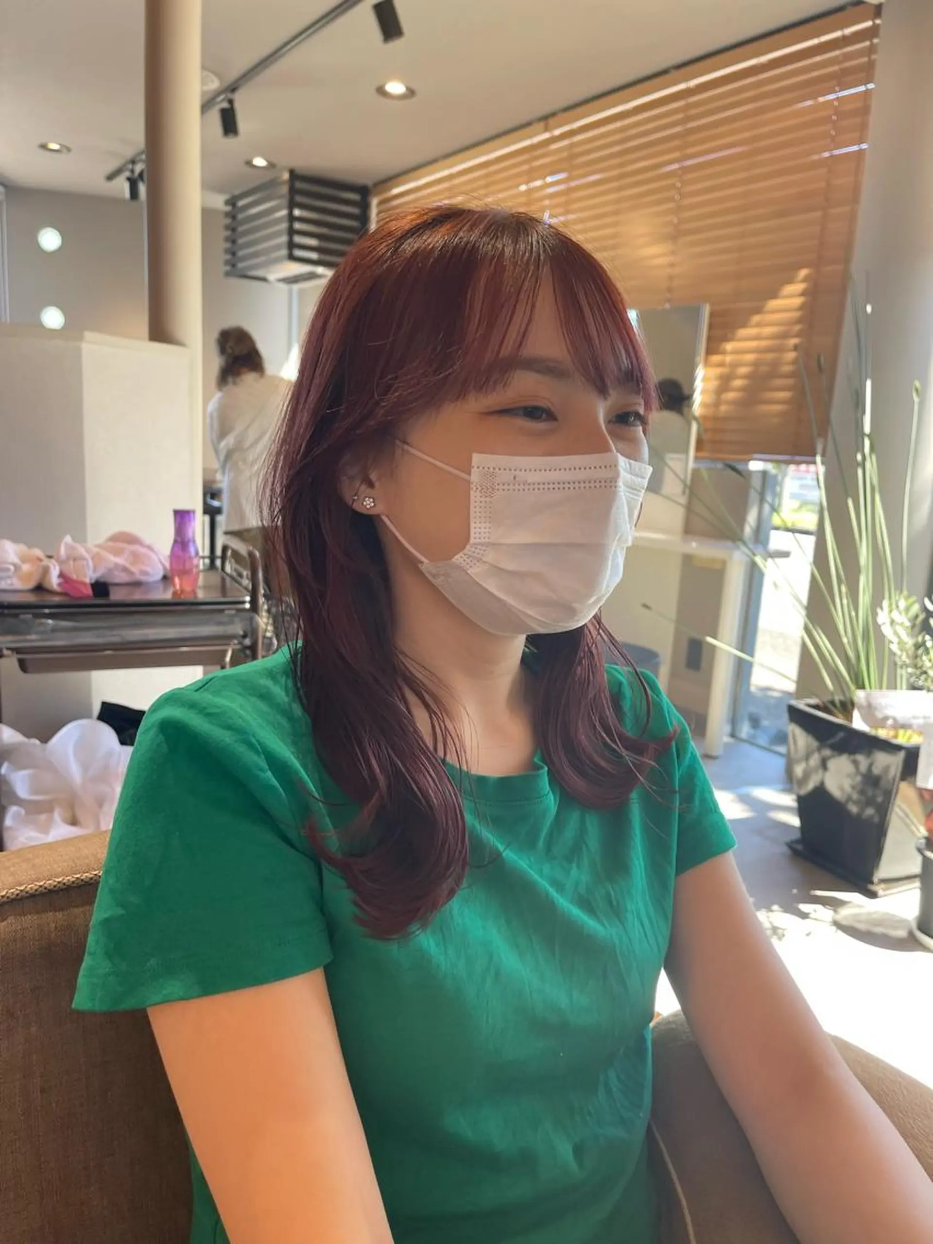 セミロング カット ヘアカラー トリートメント hyphen《ハイフン》所属・市村 香多のヘアスタイル