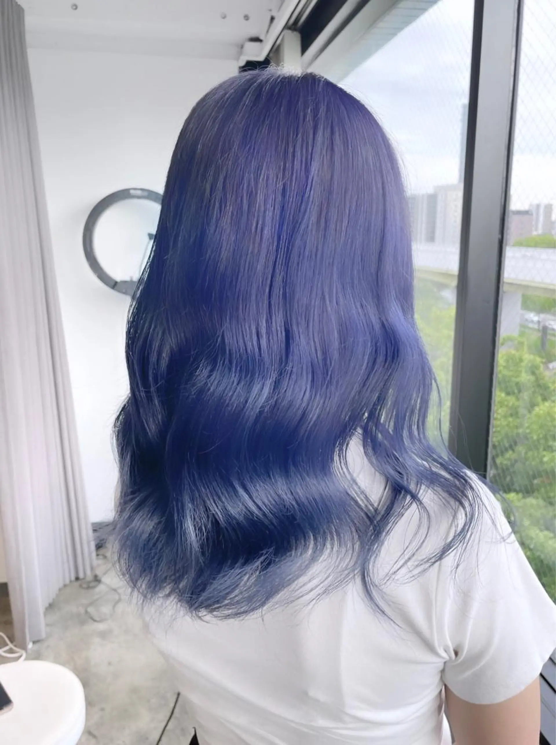 セミロング カラー 黒髪 ブリーチ ブルーカラー ブルーブラック ブルーラベンダー ヘアカラー トリートメント 暖色カラー🍒 ケアブリーチ/akiのヘアスタイル