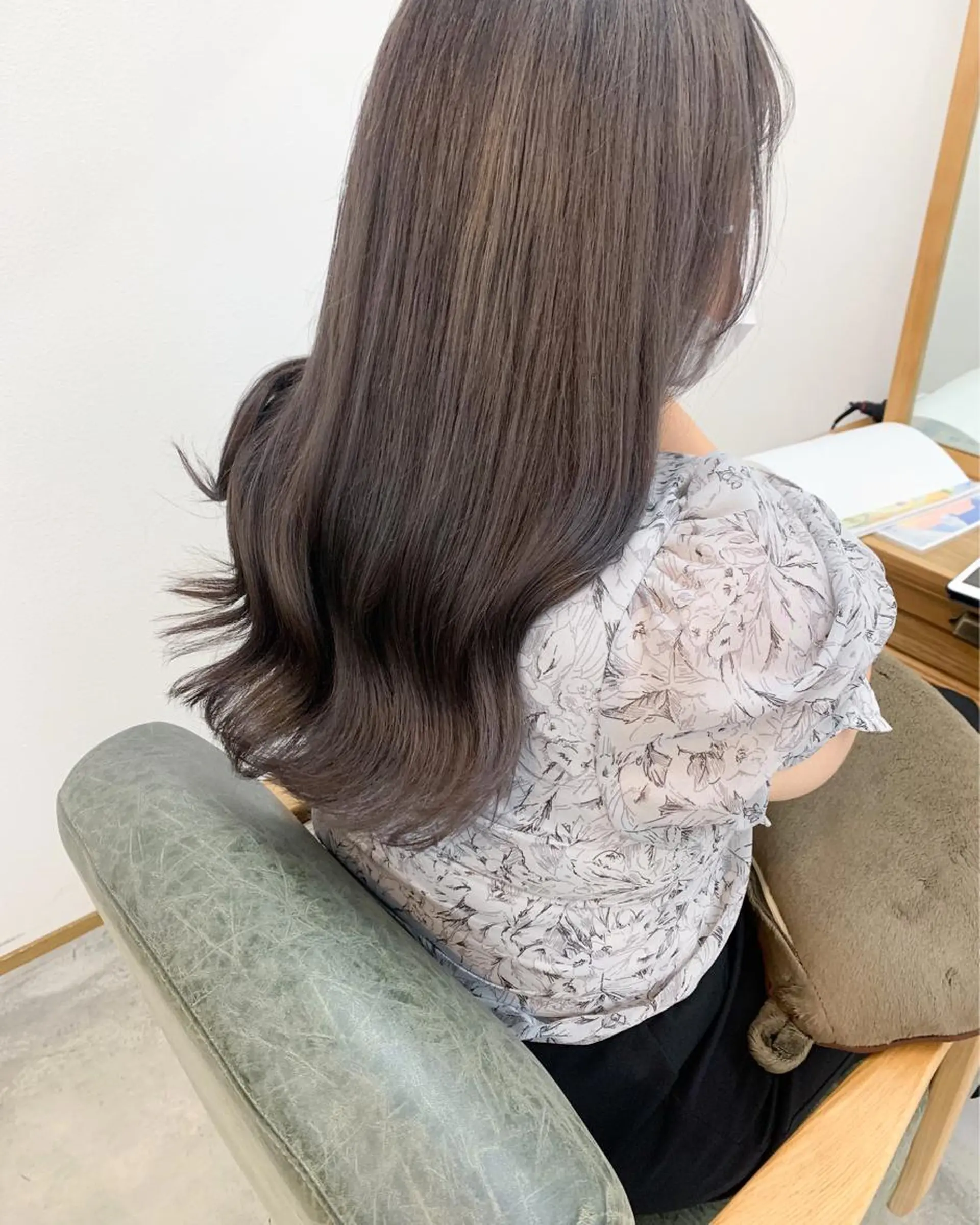 ロング カラー 透明感カラー cirrus🕊 韓国ヘア♡山縣あかりのヘアスタイル