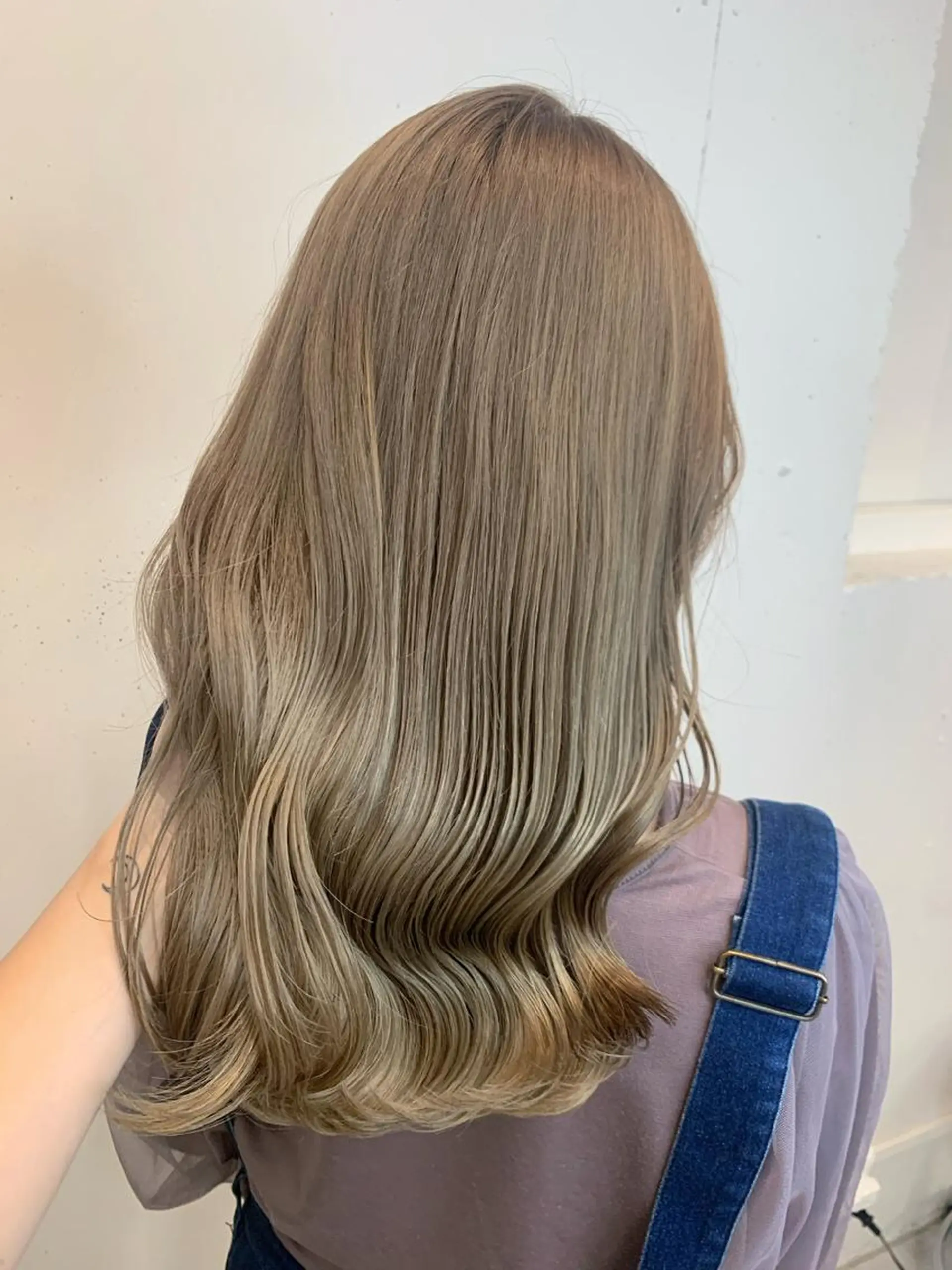 ロング カラー ヘアアレンジ ベージュカラー オリーブベージュ DEAN栄店所属・DEAN マツオカマコのヘアスタイル
