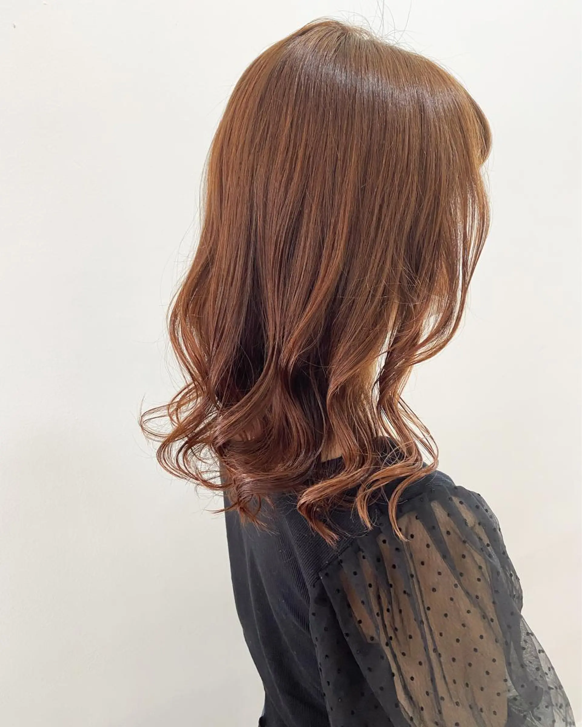セミロング カラー ブリーチ ブラウンカラー ブリーチなしカラー ピンクカラー ピンクブラウン フラム所属・WATANABE MISAKIのヘアスタイル