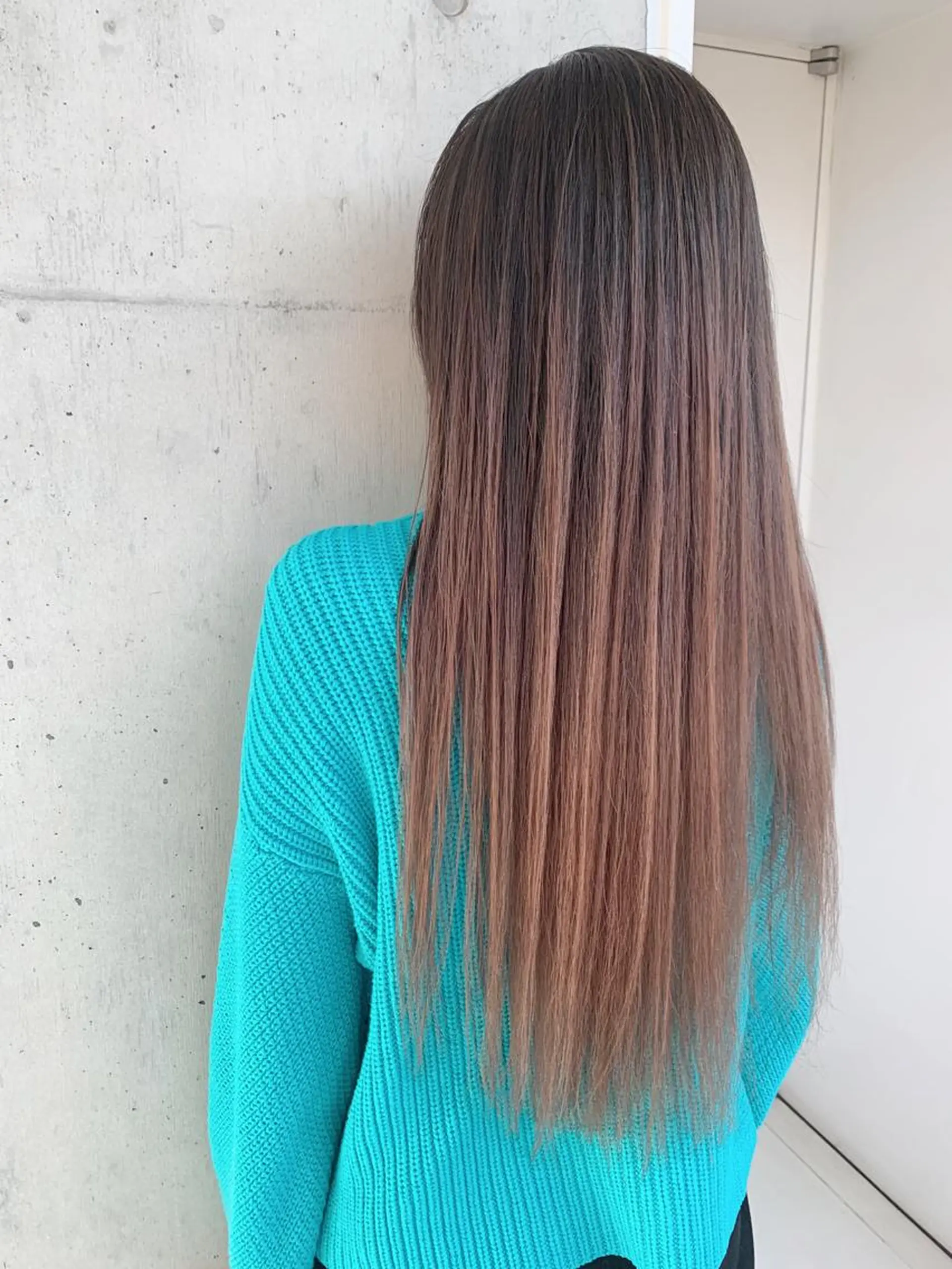 ロング レイヤーカット カット ヘアカラー トリートメント Lien   副店長 小林亨のヘアスタイル