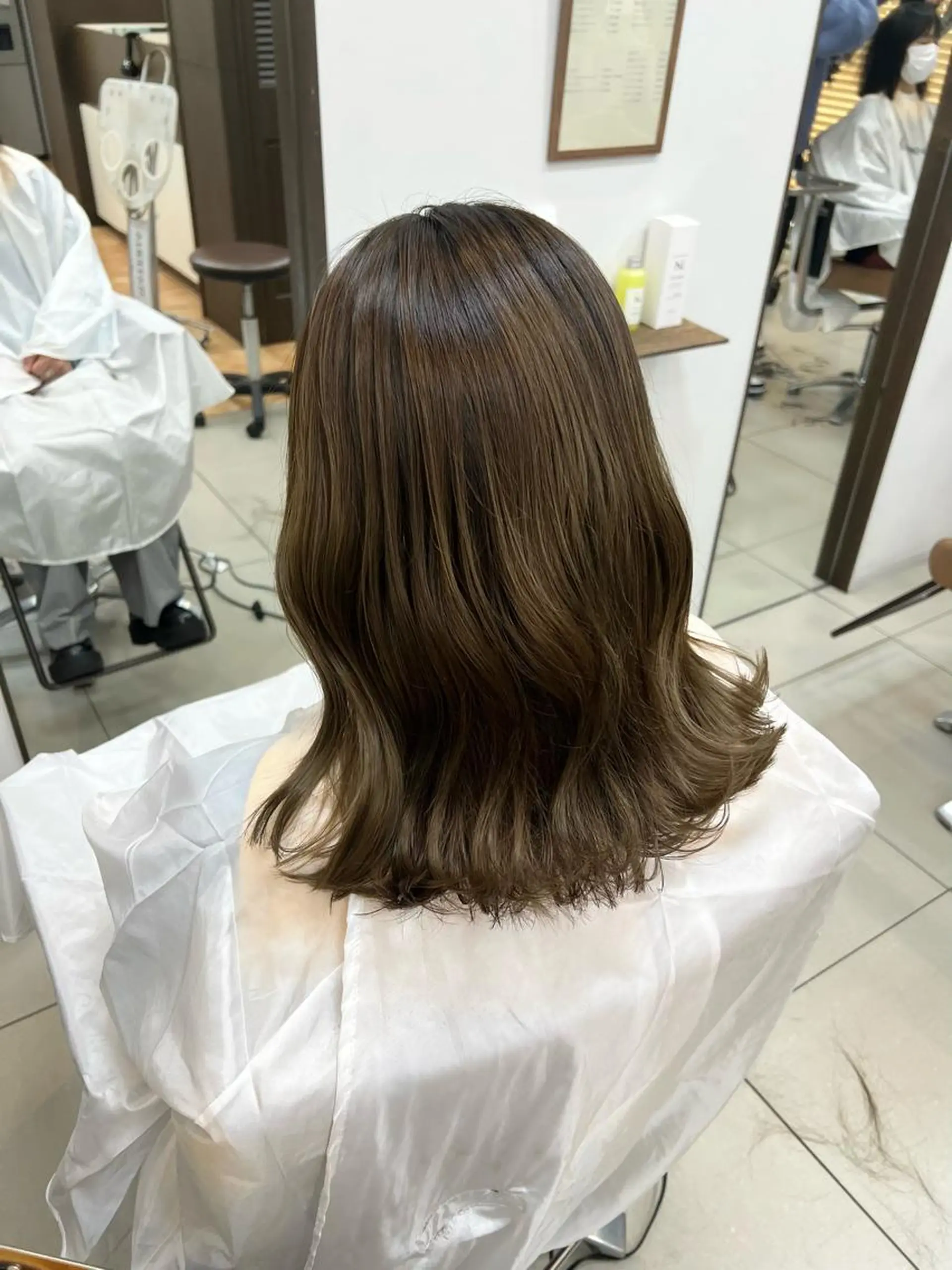セミロング カラー ベージュカラー オリーブベージュ オリーブカラー SOYONなんば店 ／韓国風のヘアスタイル