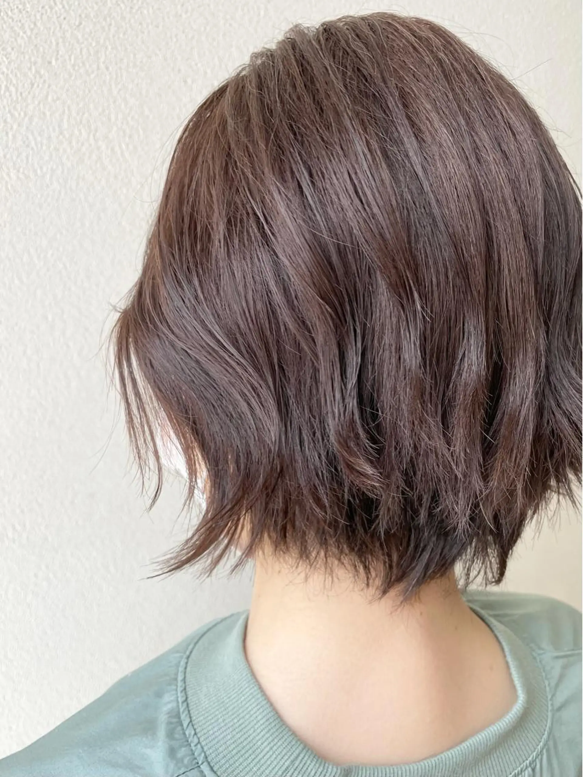 ショート カラー アッシュ ベージュカラー 透明感カラー 沢田 瞳のヘアスタイル