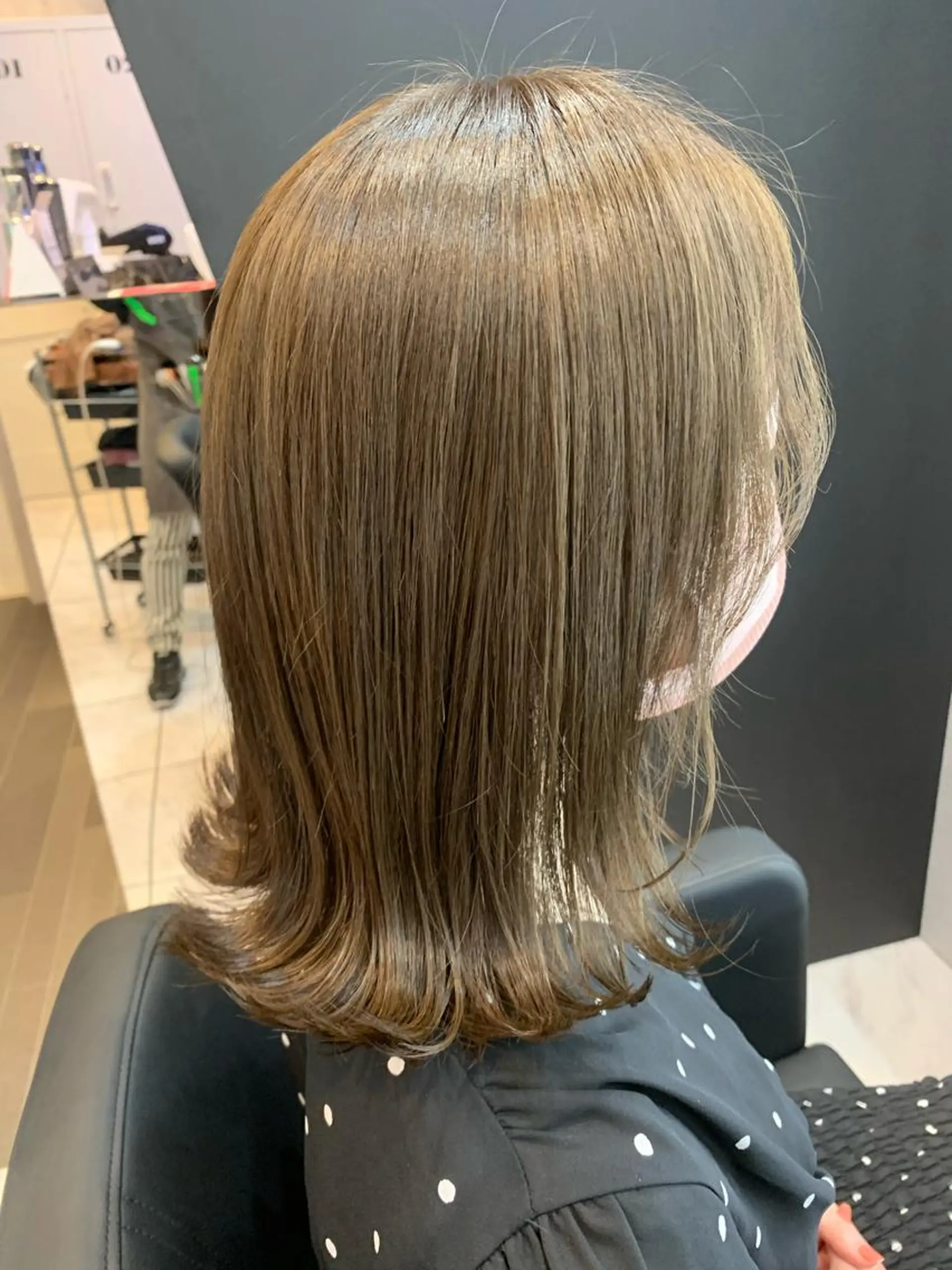 ミディアム カラー アディクシーカラー アッシュ ブリーチ 透明感カラー グレージュ 透明感/ブリーチ縮毛 /髪質改善/星野純一のヘアスタイル