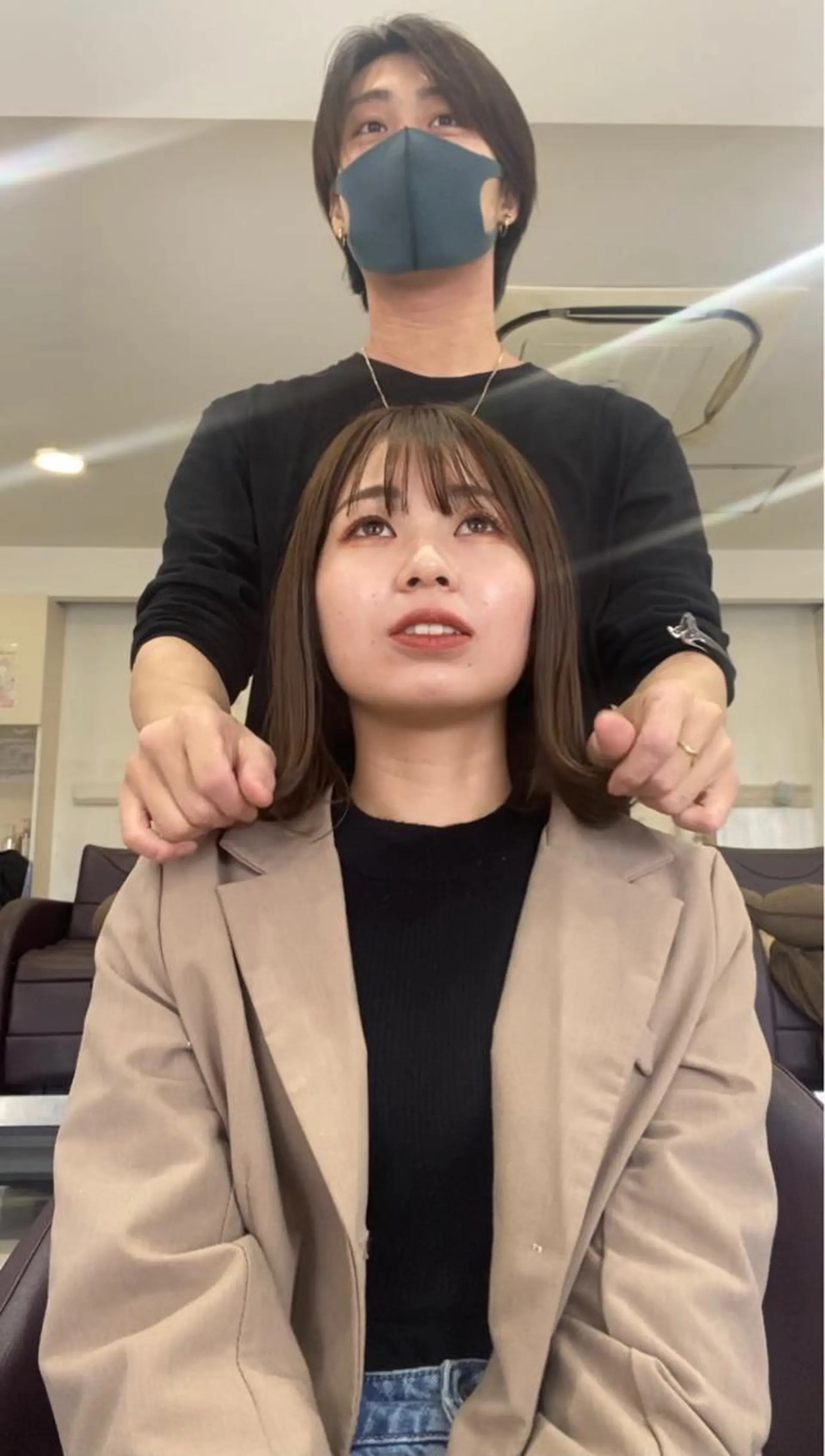 ショート カラー 小町康耀　ボブ /顔周りレイヤーのヘアスタイル