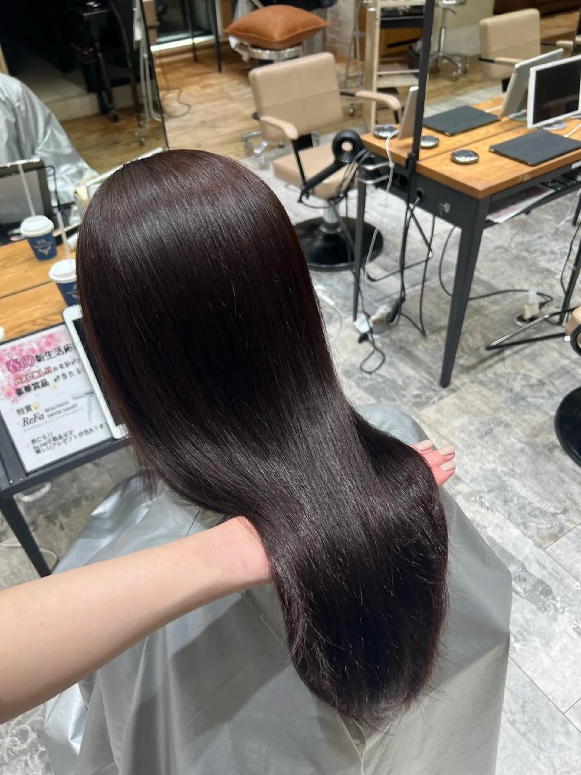 ロング カラー ヘアカラー トリートメント 透明感🫧 佐藤歩夢のヘアスタイル