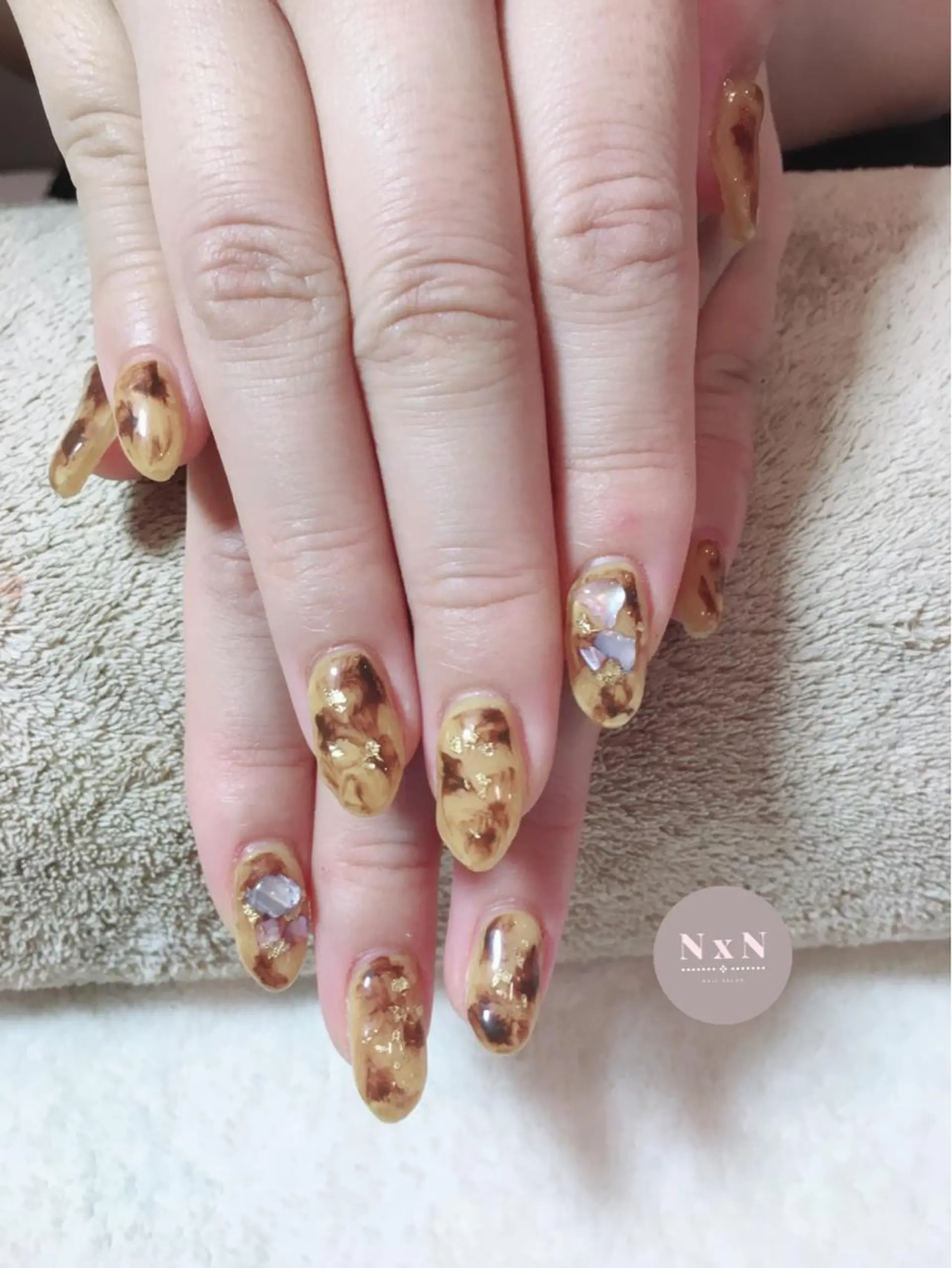 ネイル べっ甲ネイル ジェルネイル ぷっくりネイル ストーンネイル nail salon N×Nのネイルデザイン