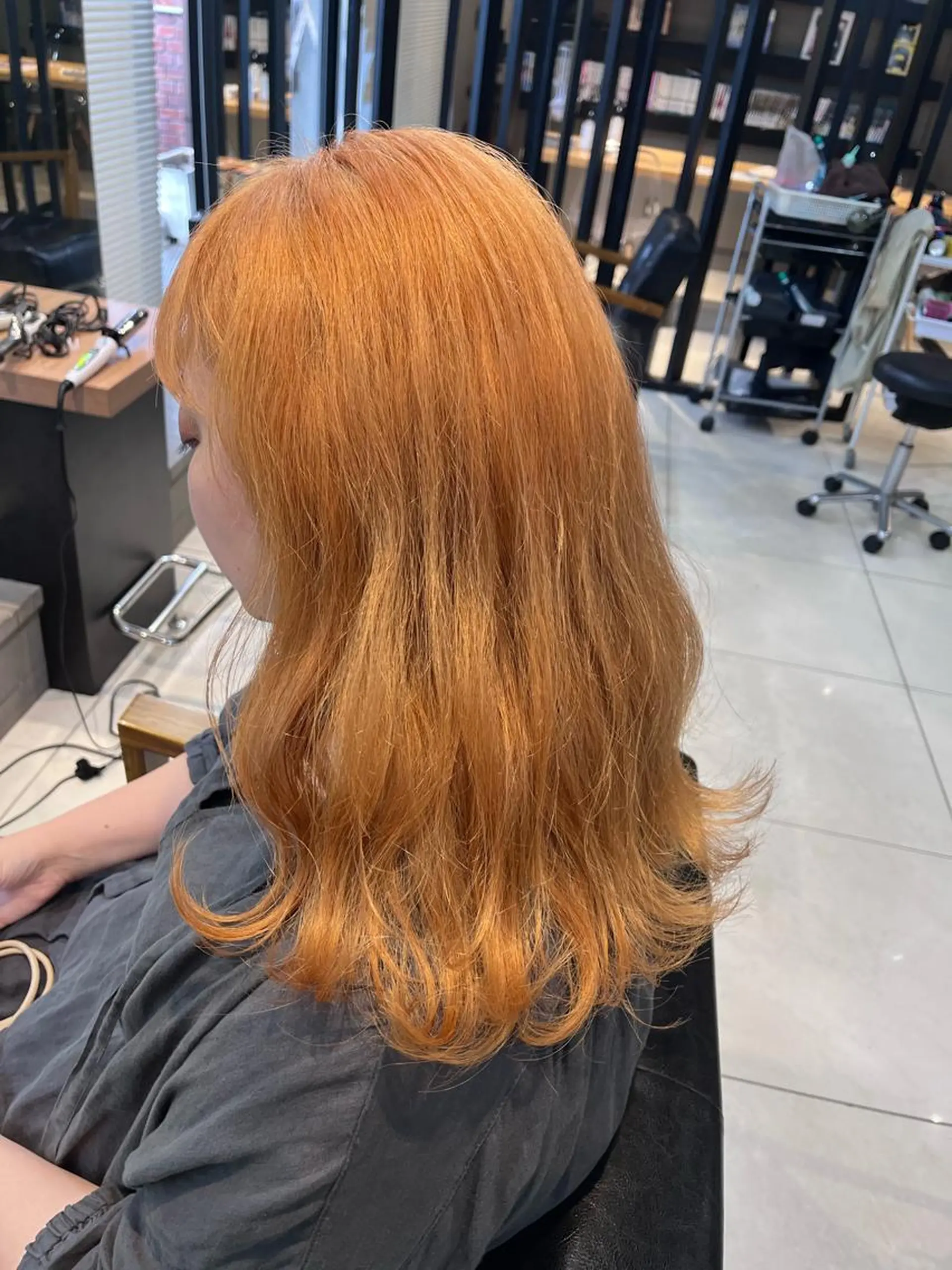 ロング カラー ヘアアレンジ キッズ ネイル マツエク・マツパ オレンジ カラーマツエク オレンジ ヘアカラー トリートメント GO TODAY SHAiRE SALON所属・透明感カラー🤎 ゆりのヘアスタイル