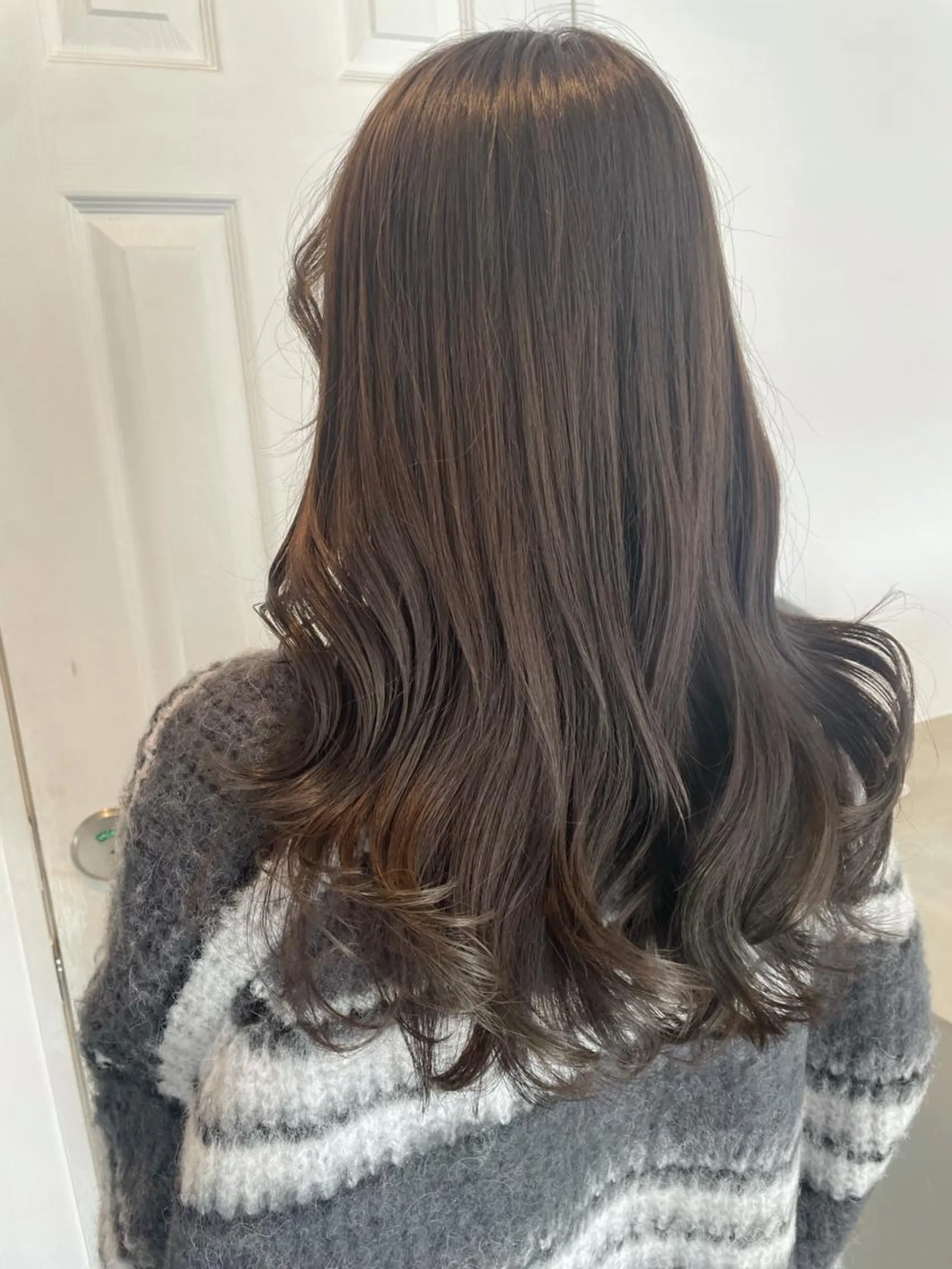 セミロング カラー アッシュ ブリーチ 透明感カラー グレージュ ミルクティーグレージュ カット ヘアカラー 中目黒🌼 🌼ハナのヘアスタイル